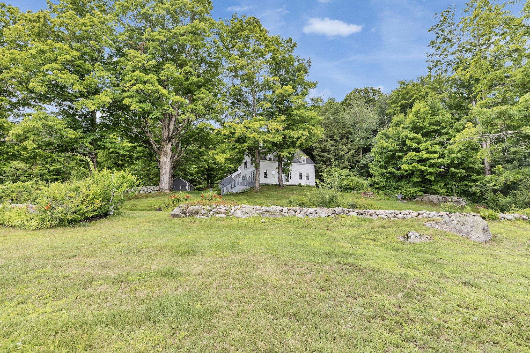 810 West Main St, Hillsborough, NH 03244