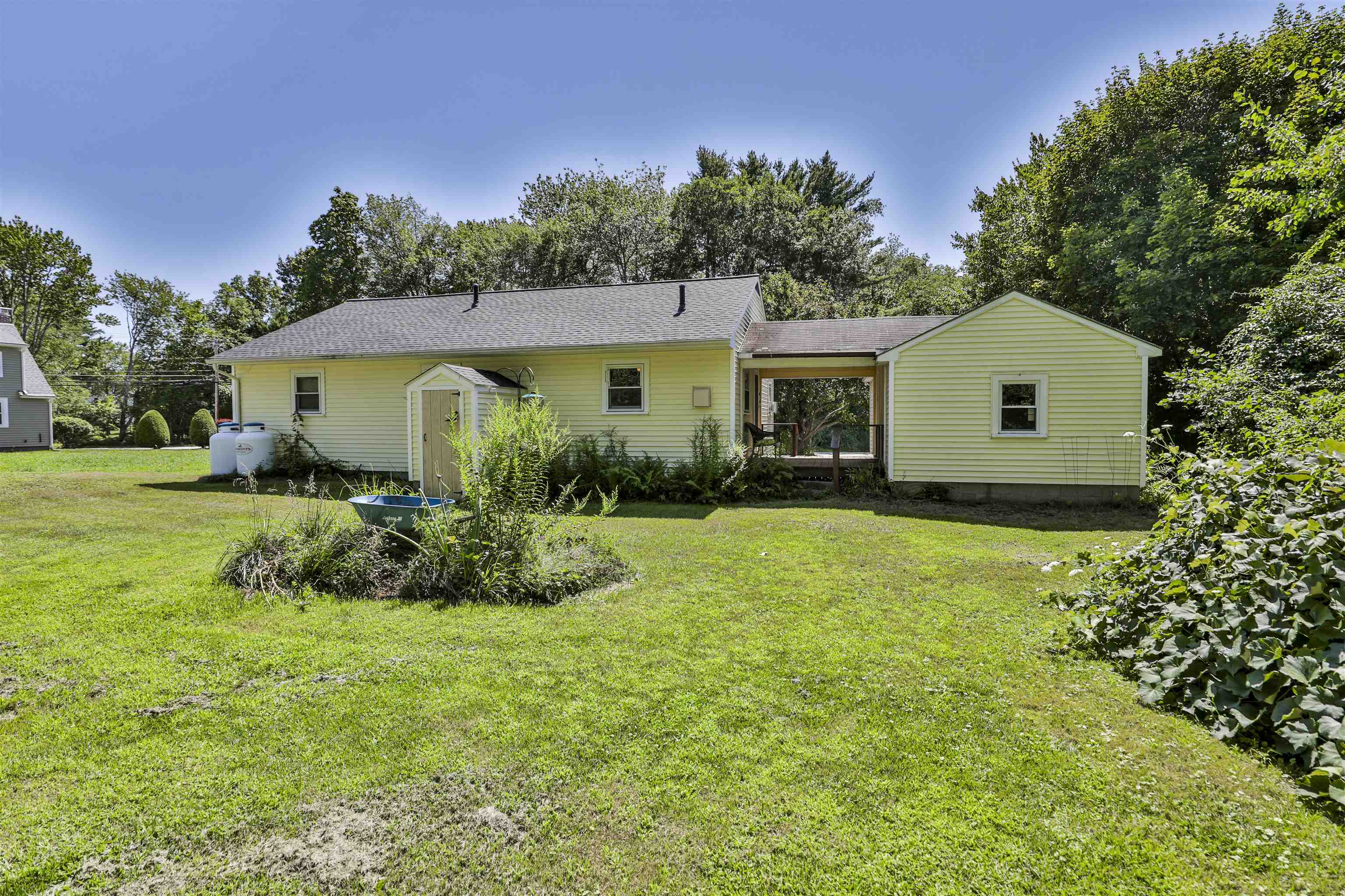65 Cemetery St, Concord, NH 03301