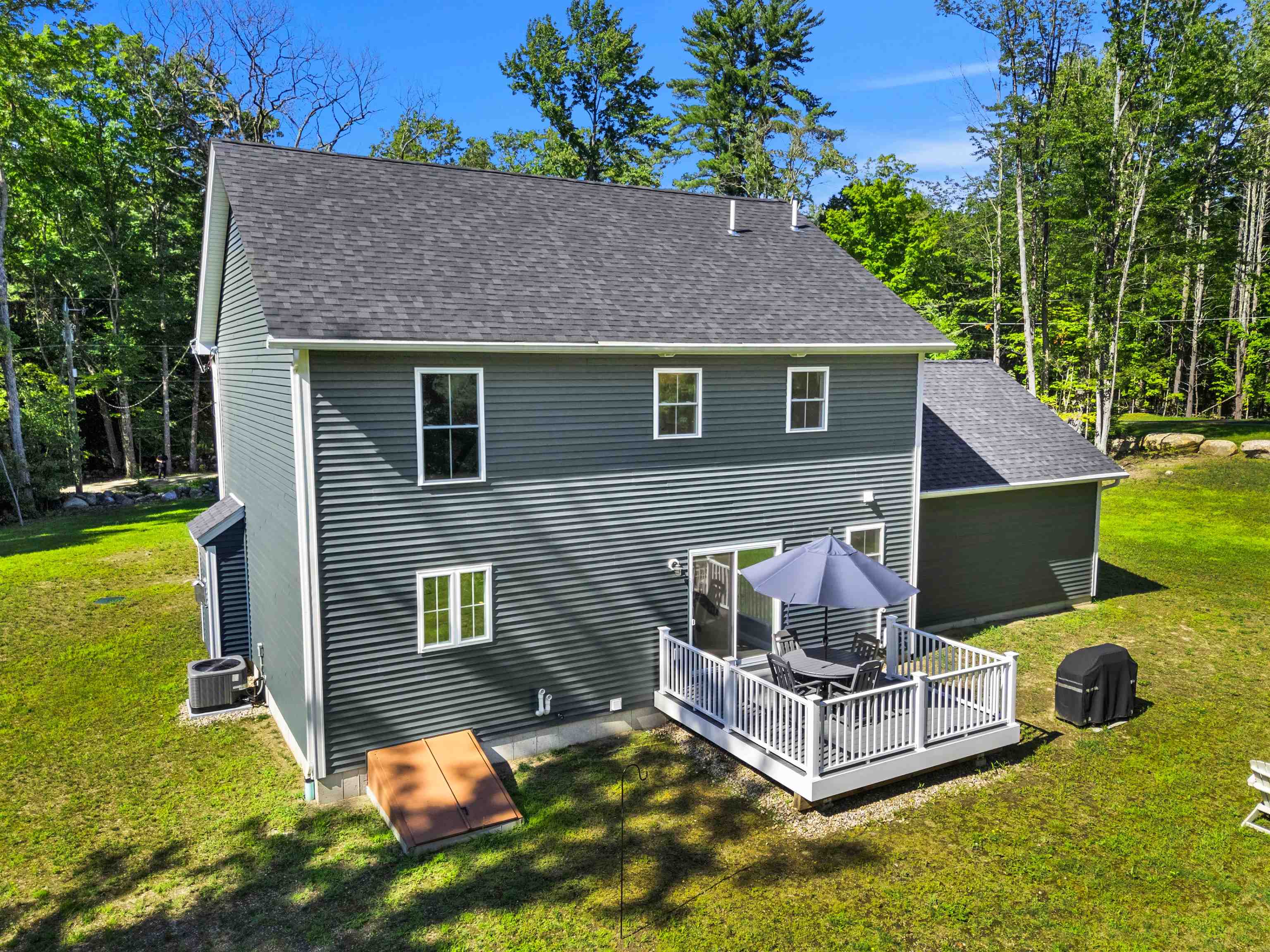 229 County Rd, Greenfield, NH 03047