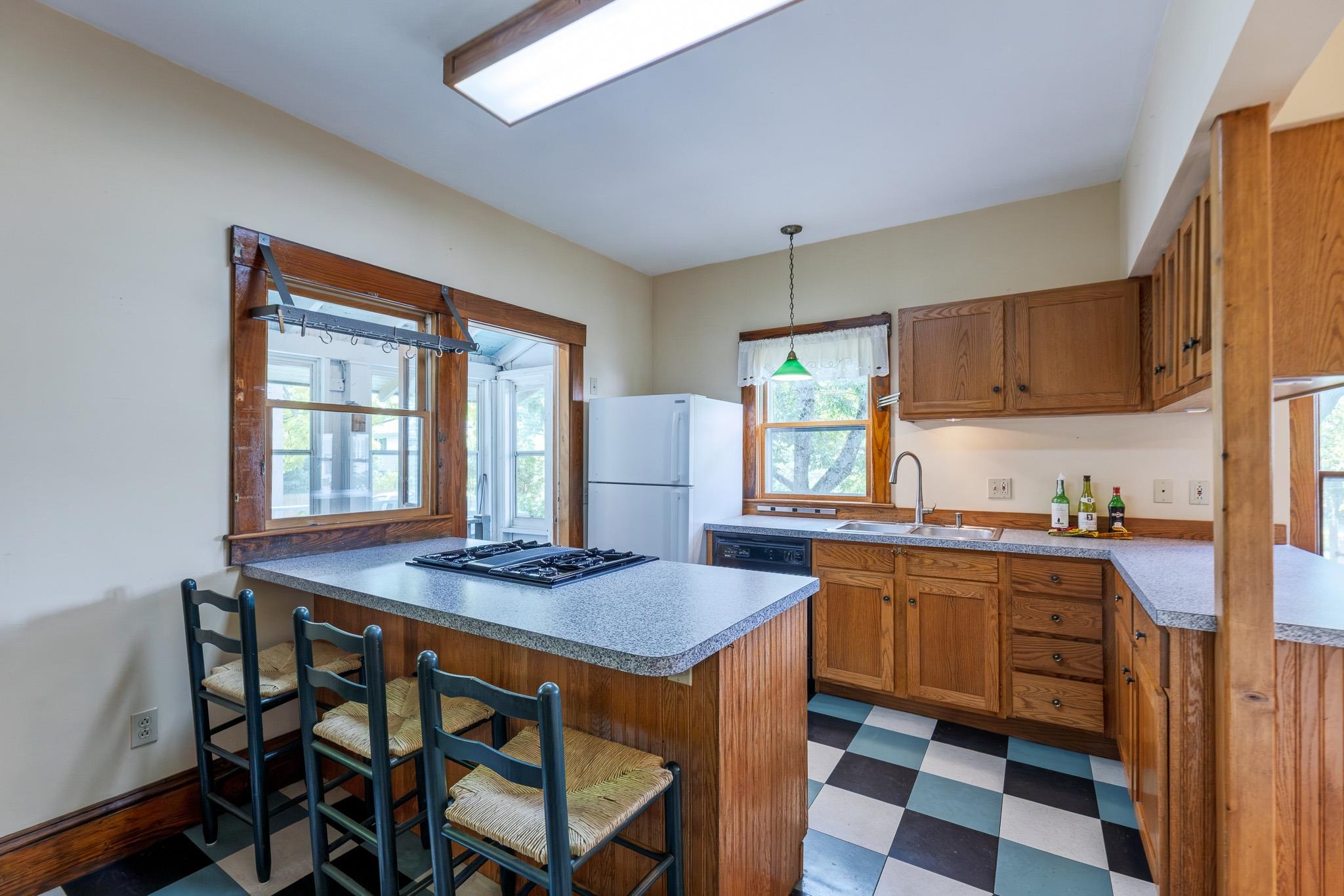 6 Pearl St, Lebanon, NH 03784
