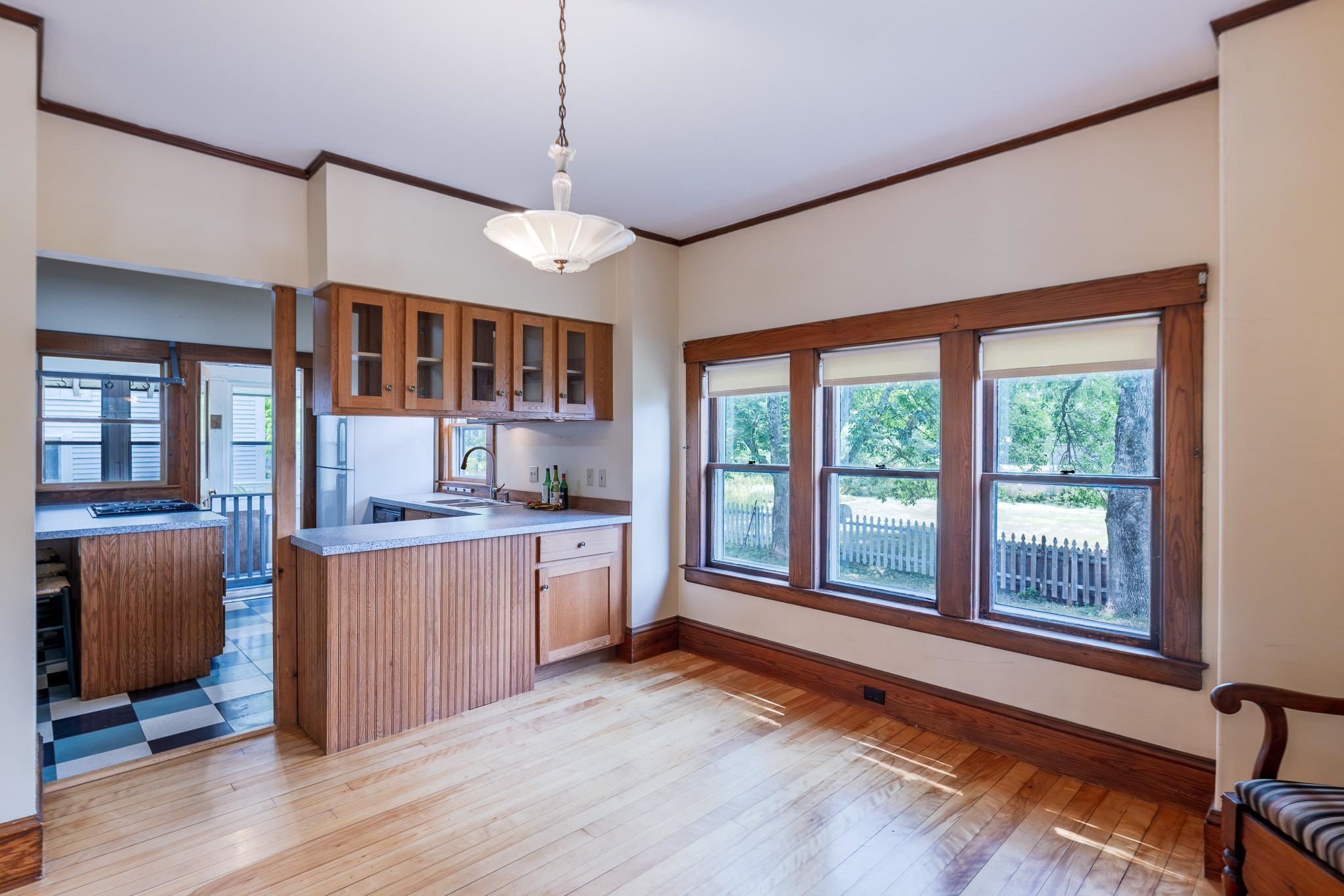 6 Pearl St, Lebanon, NH 03784