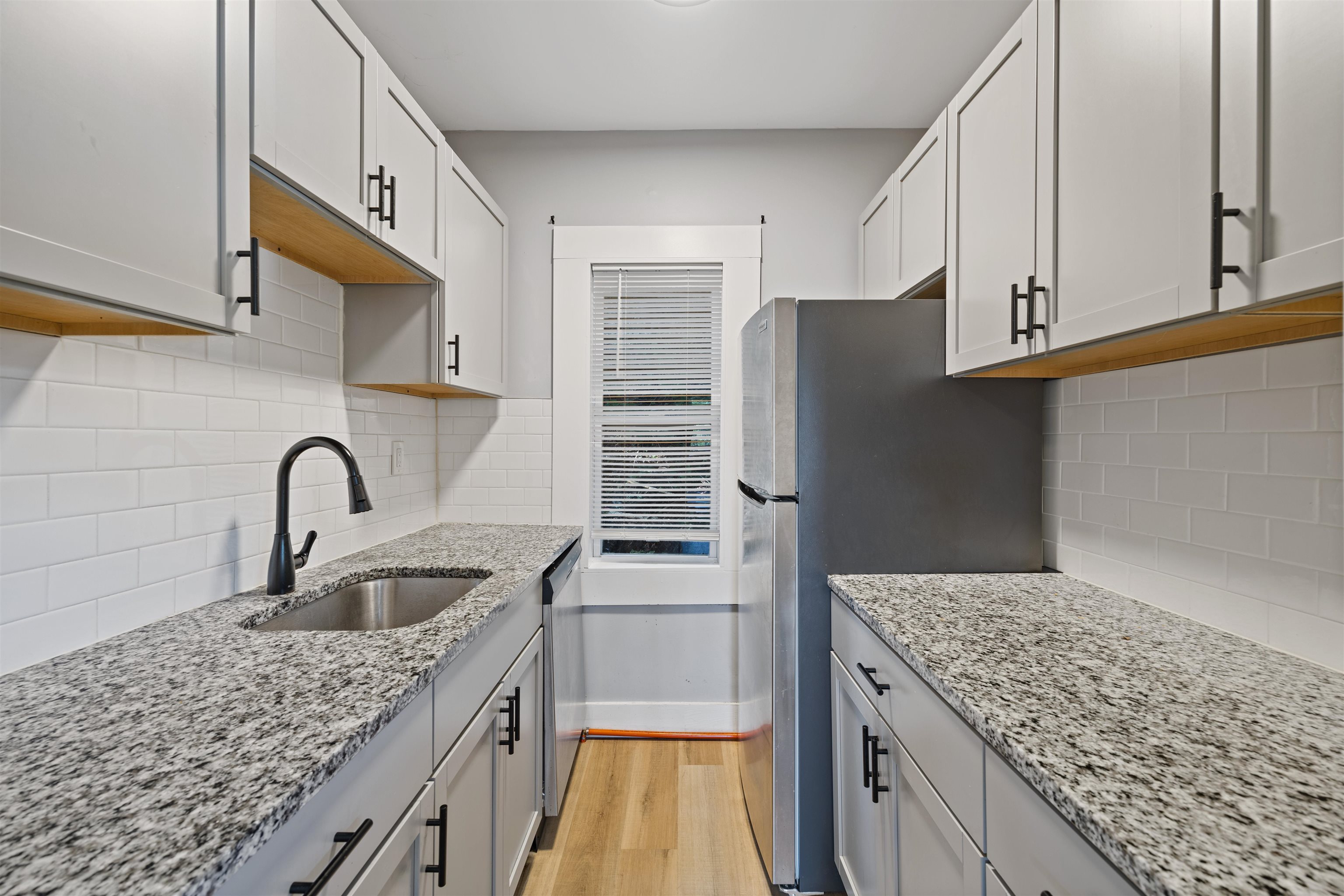 496 Bartlett St, Manchester, NH 03102