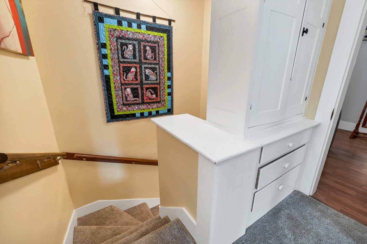 114 W Bow St, Franklin, NH 03235