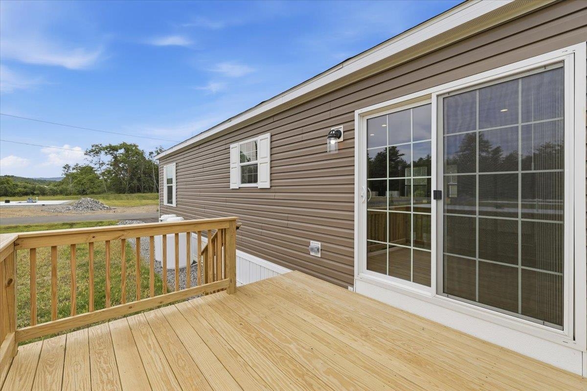 4 Wentworth Ave, Tilton, NH 03276