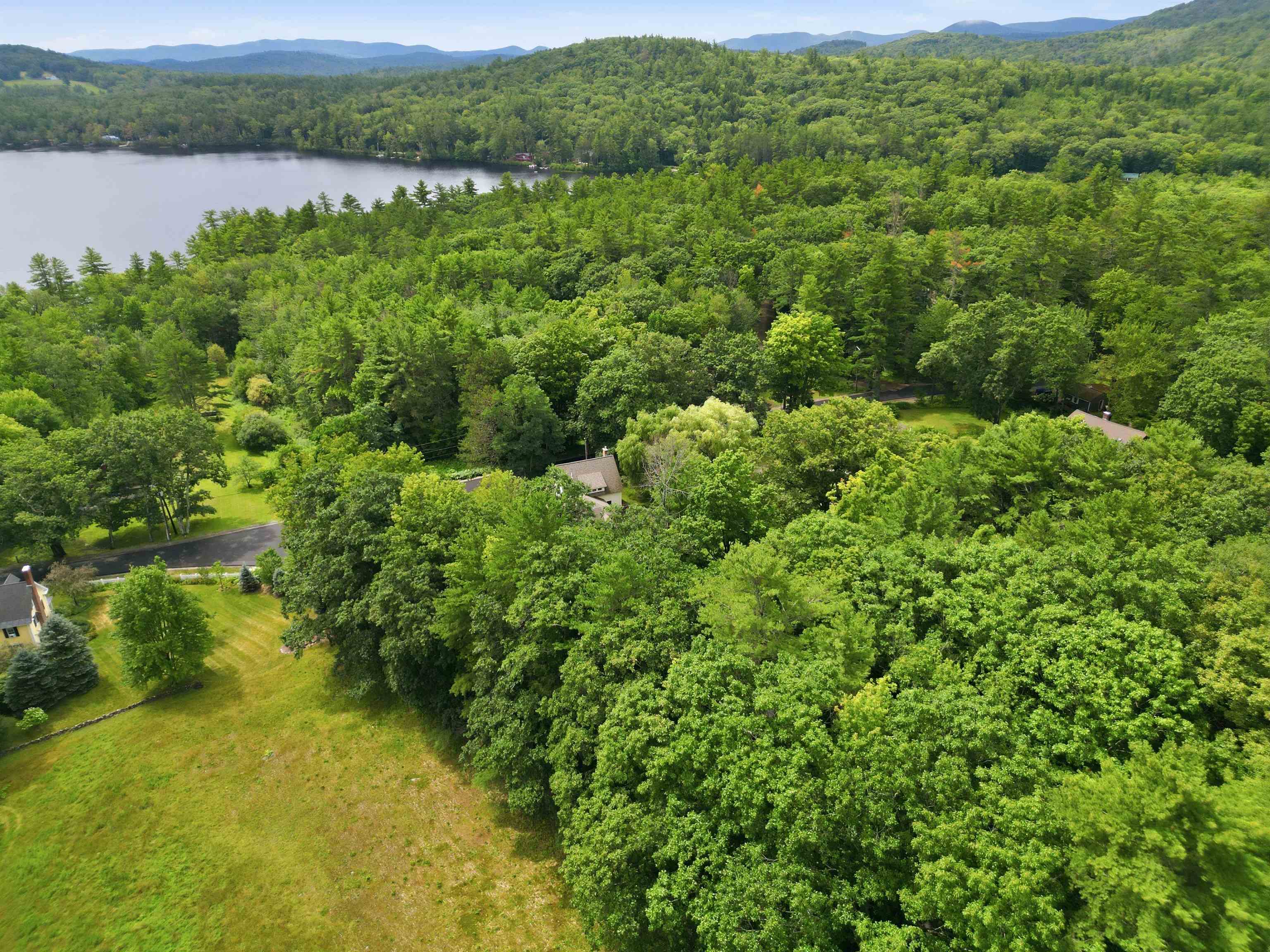 13 Harvey Rd, Sutton, NH 03260