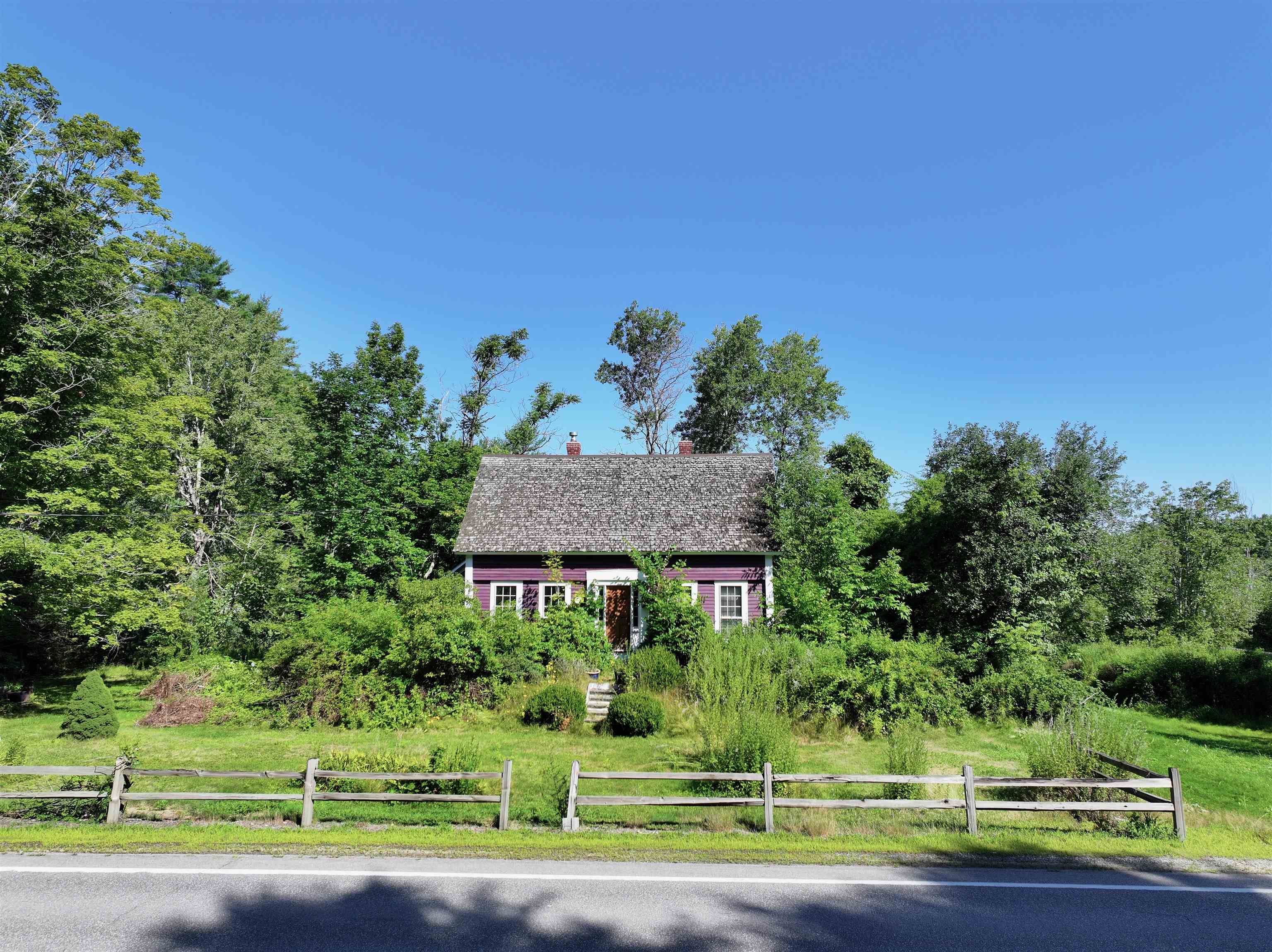 225 Concord Stage Rd, Weare, NH 03281