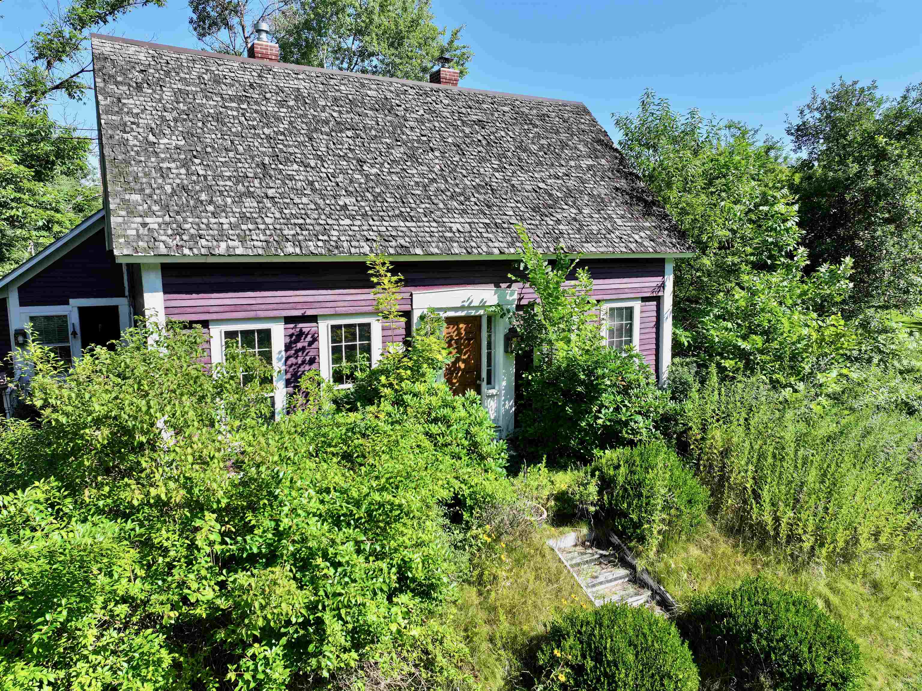 225 Concord Stage Rd, Weare, NH 03281
