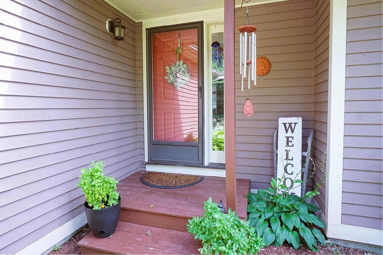 25 Villager Rd, Chester, NH 03036