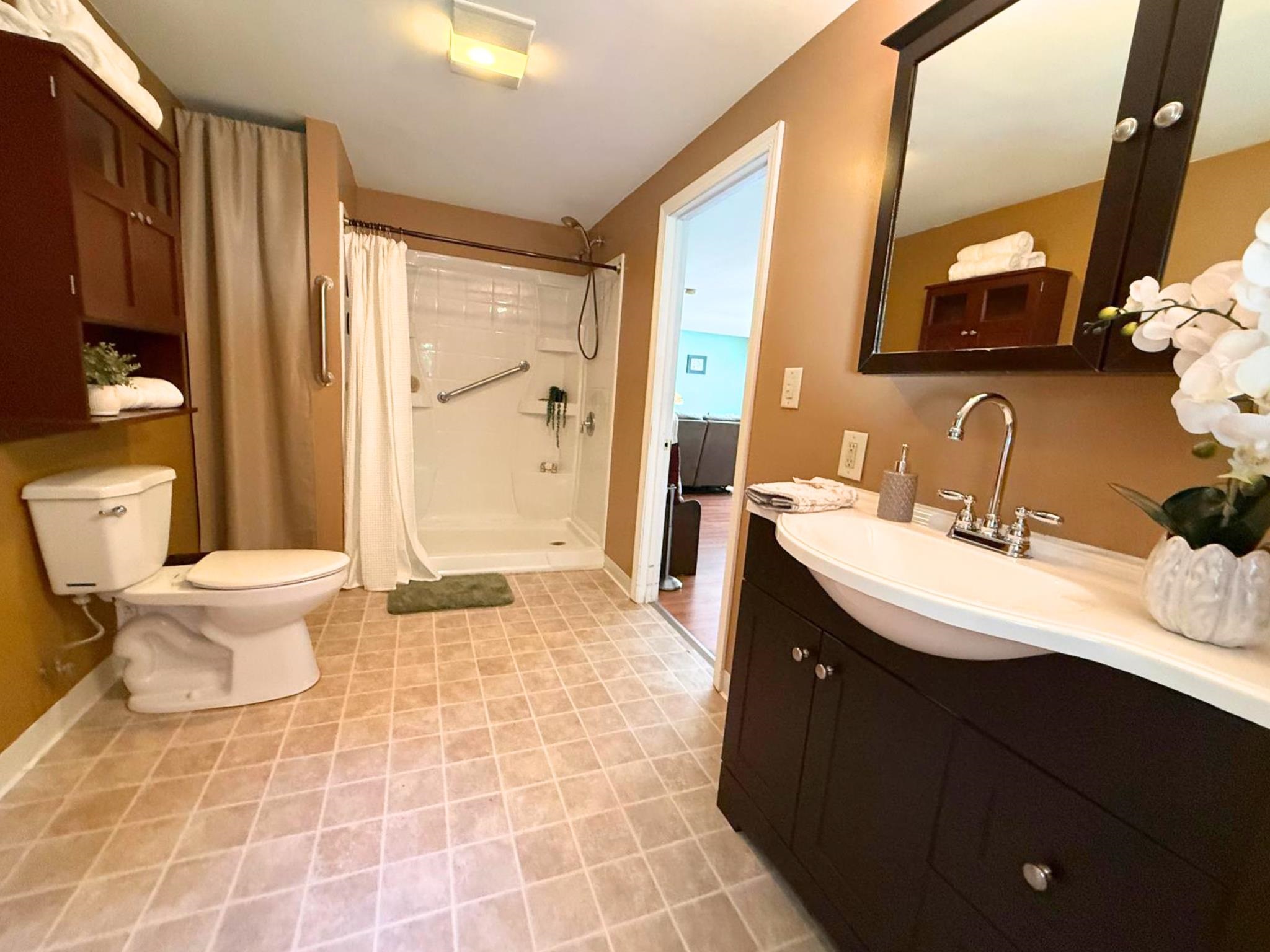 5 Santa Fe Rd, Nashua, NH 03062