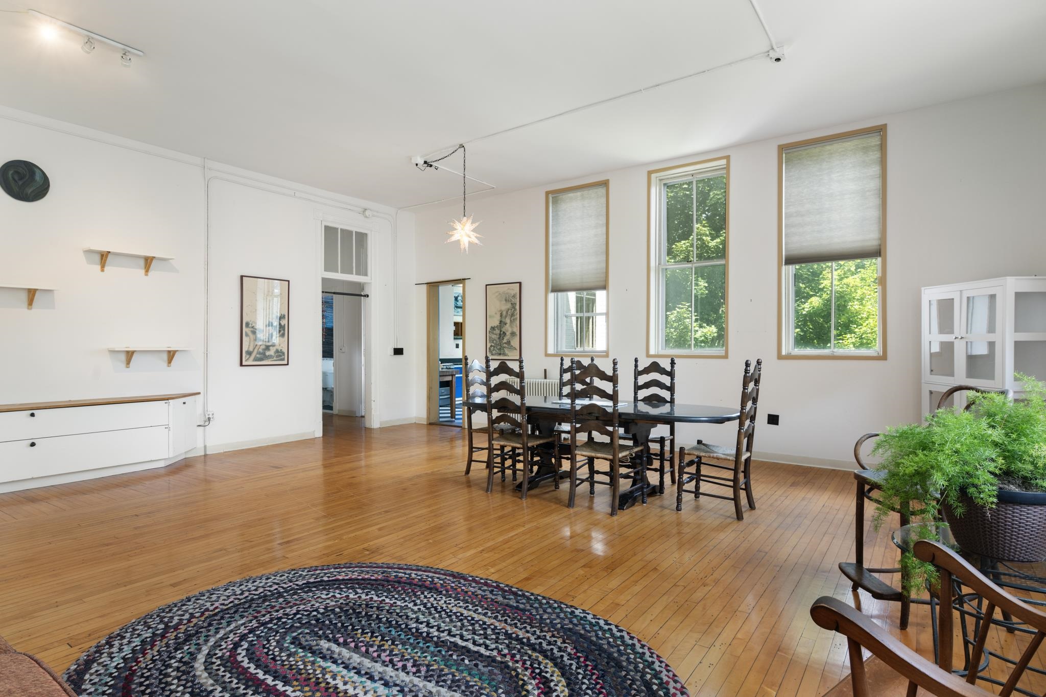 Dining room 25872556