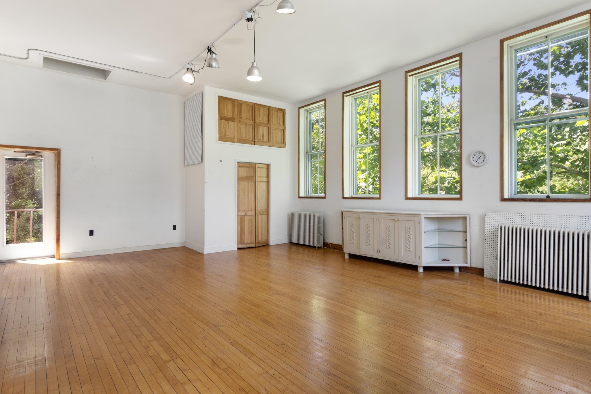 Living room 25872560