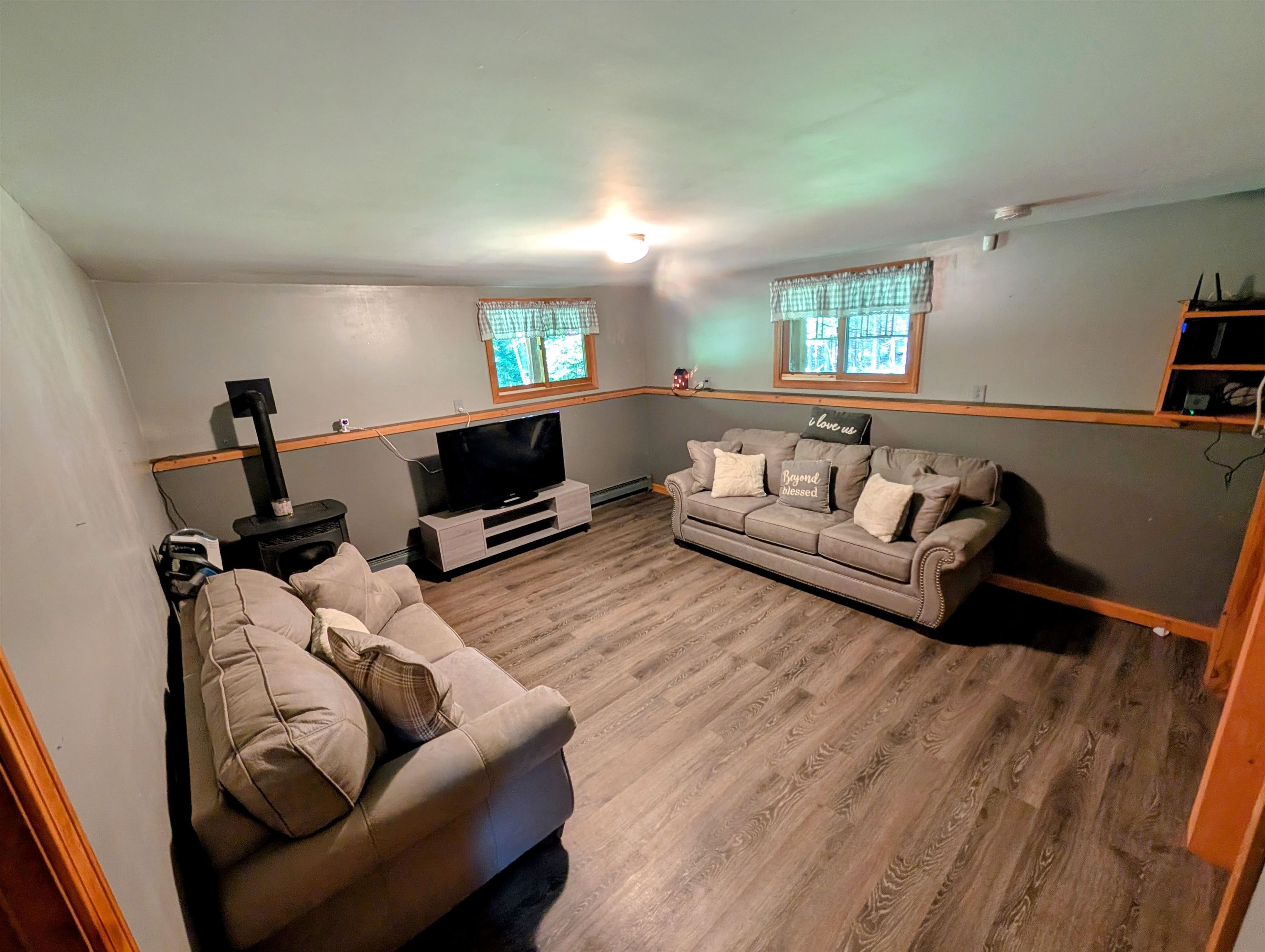 63 Kinsman Rd, Haverhill, NH 03785