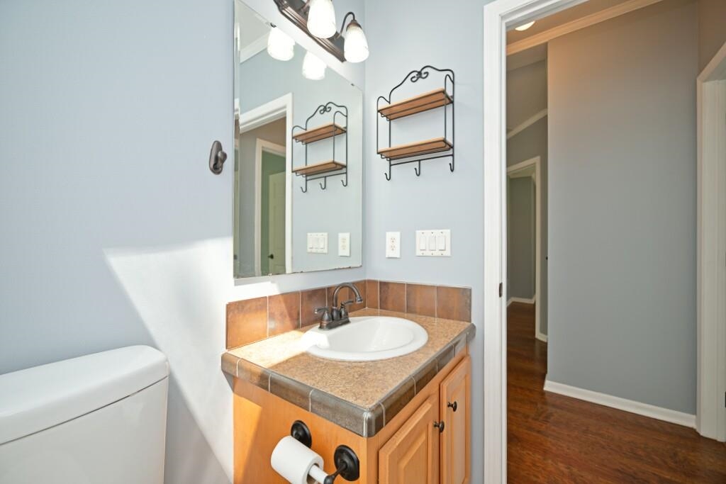 90 Alison Dr, Seabrook, NH 03874