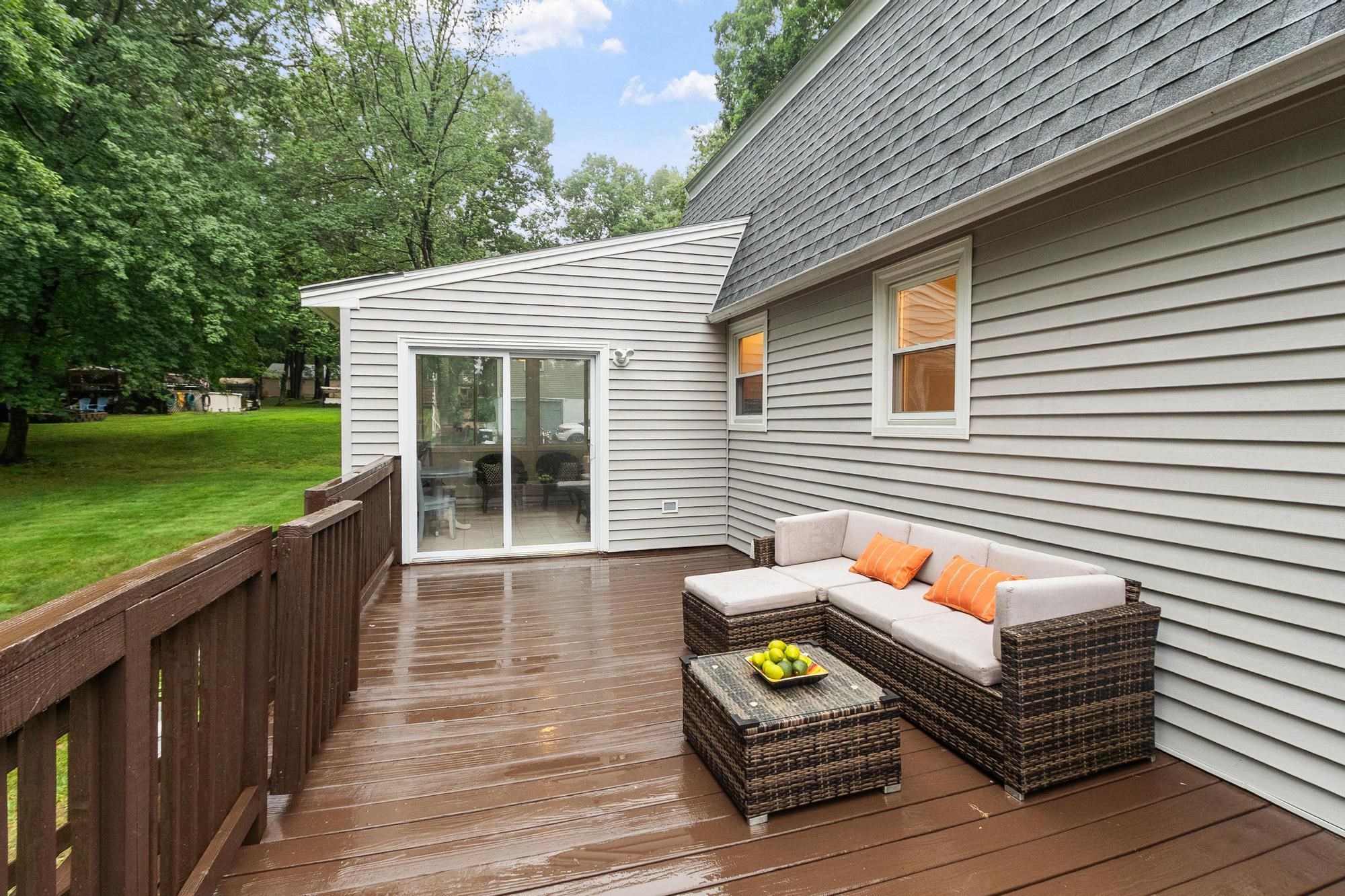 28 Brady Ave, Derry, NH 03038