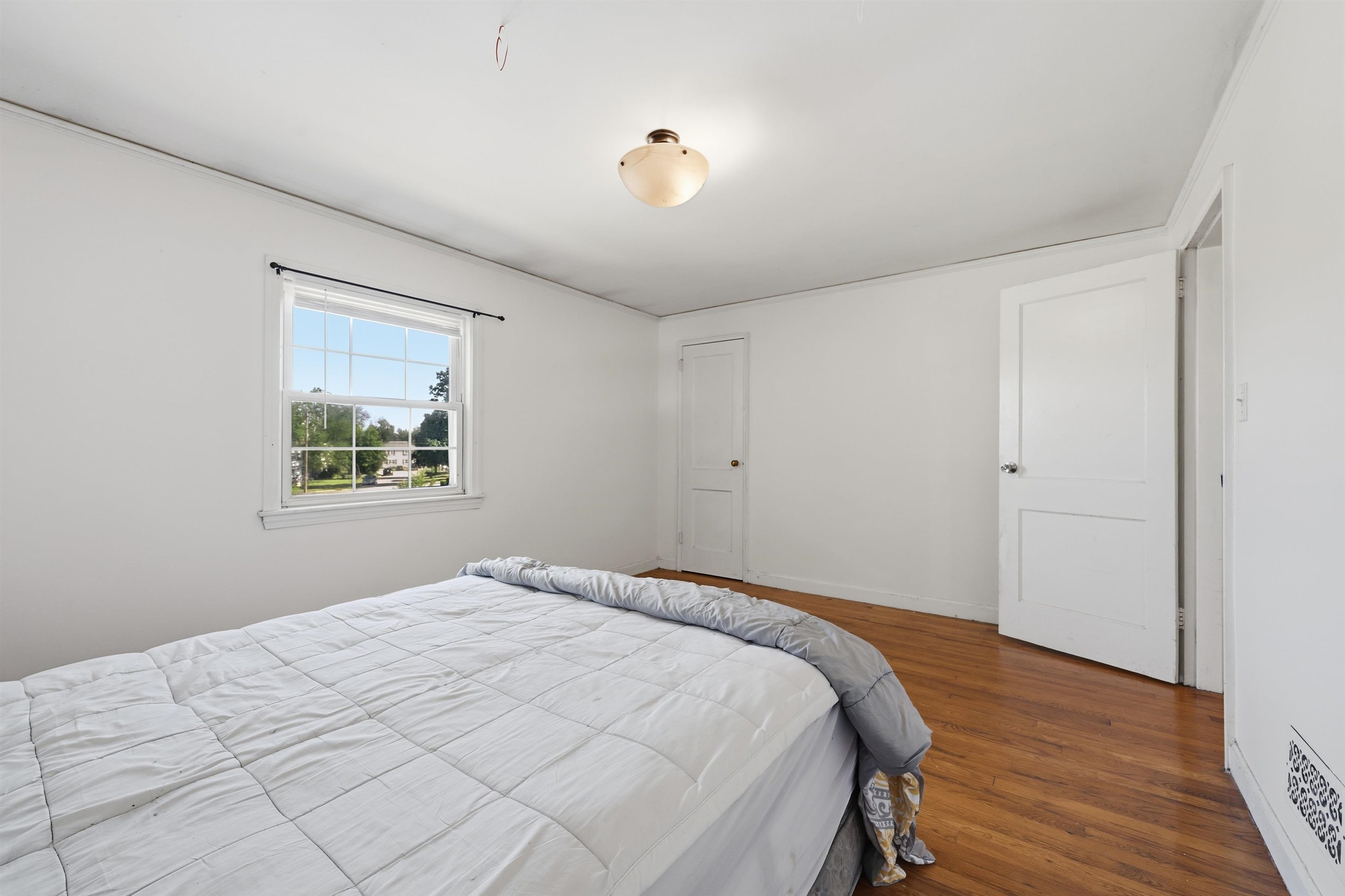 3 Harold St, Manchester, NH 03104