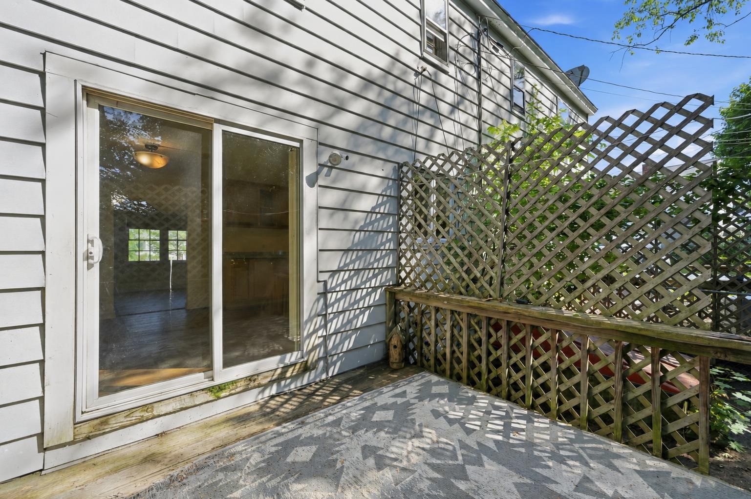 3 Harold St, Manchester, NH 03104