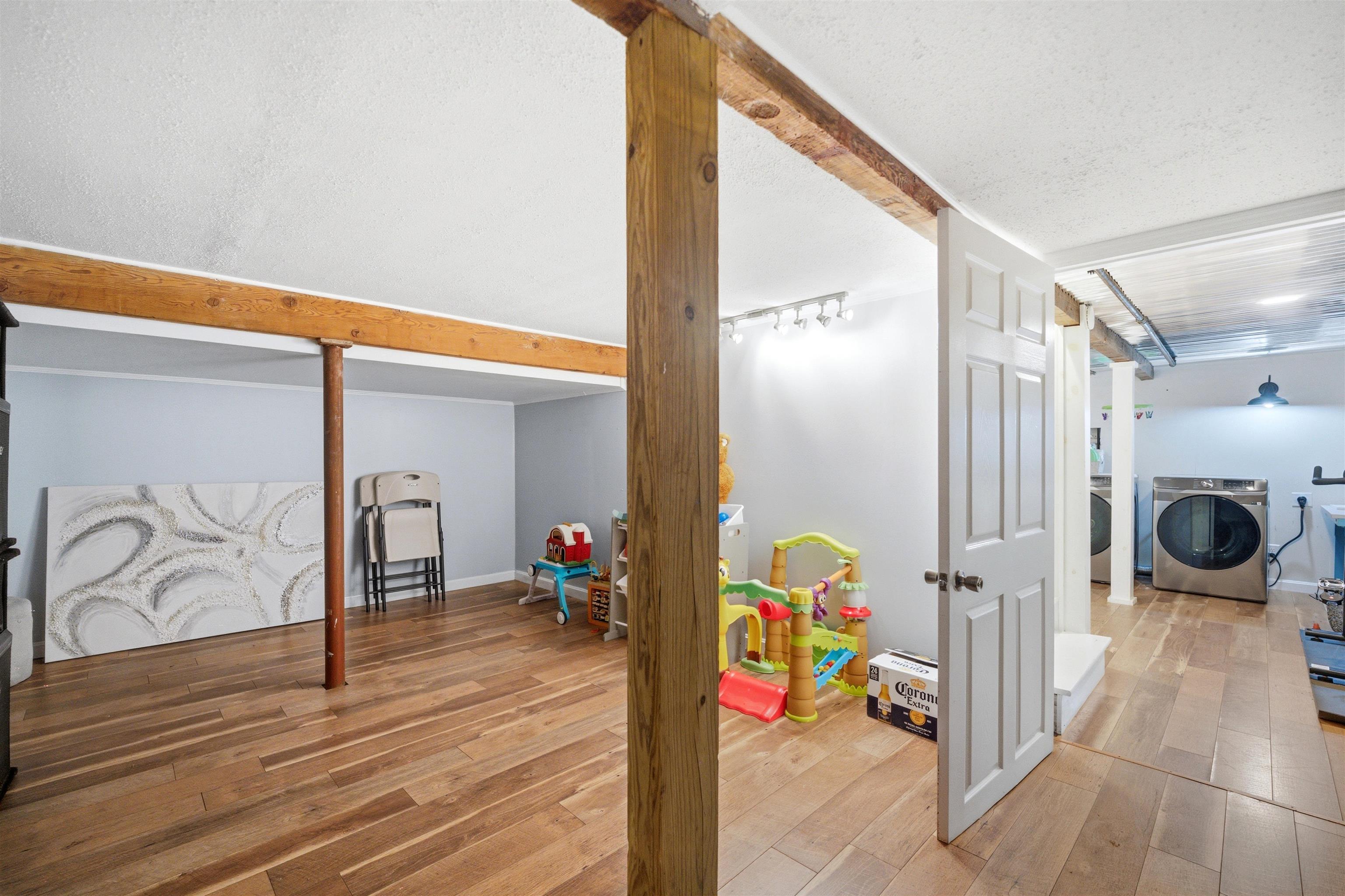 5 Burke St, Nashua, NH 03060