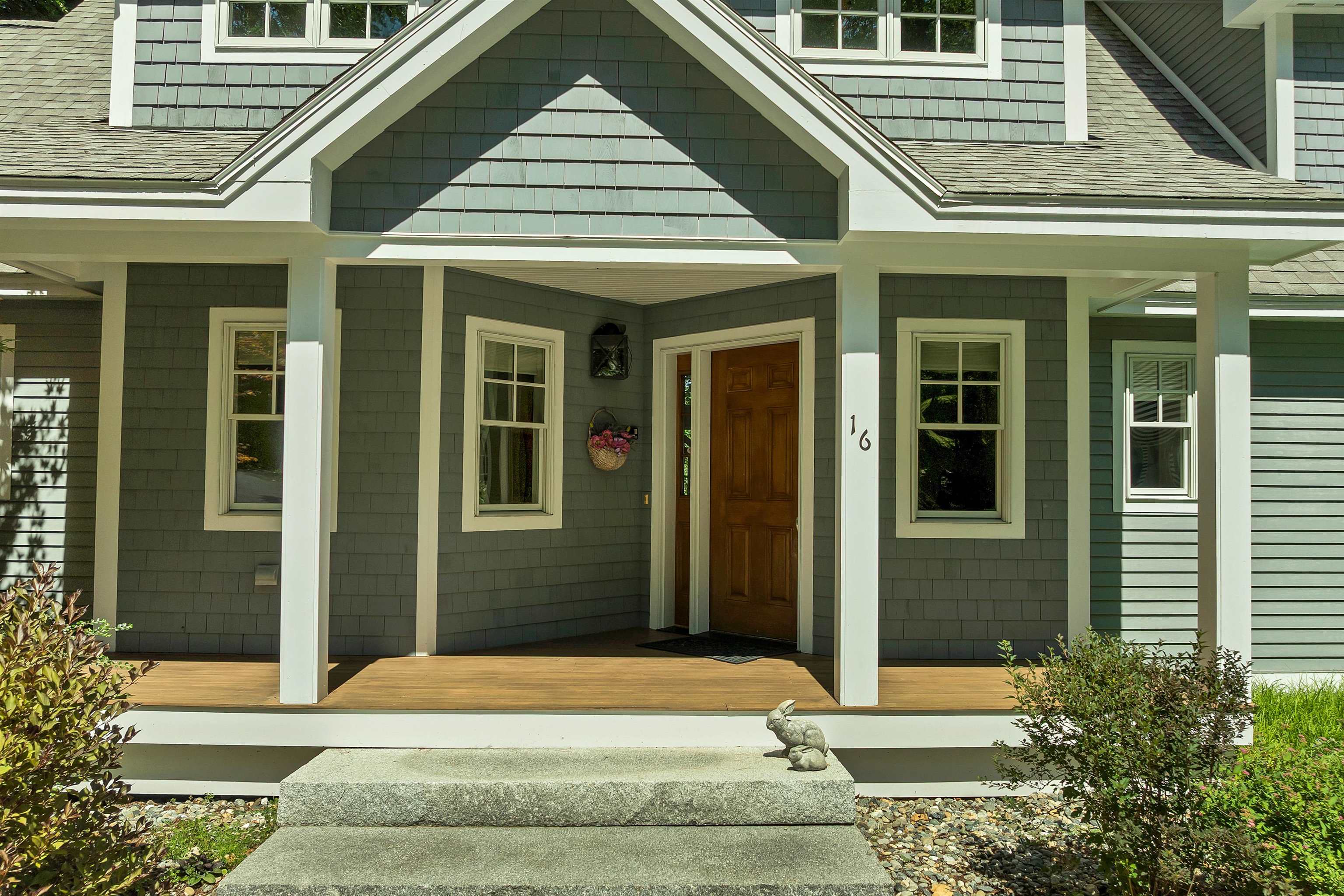 16 Crosswinds Dr, Moultonborough, NH 03254