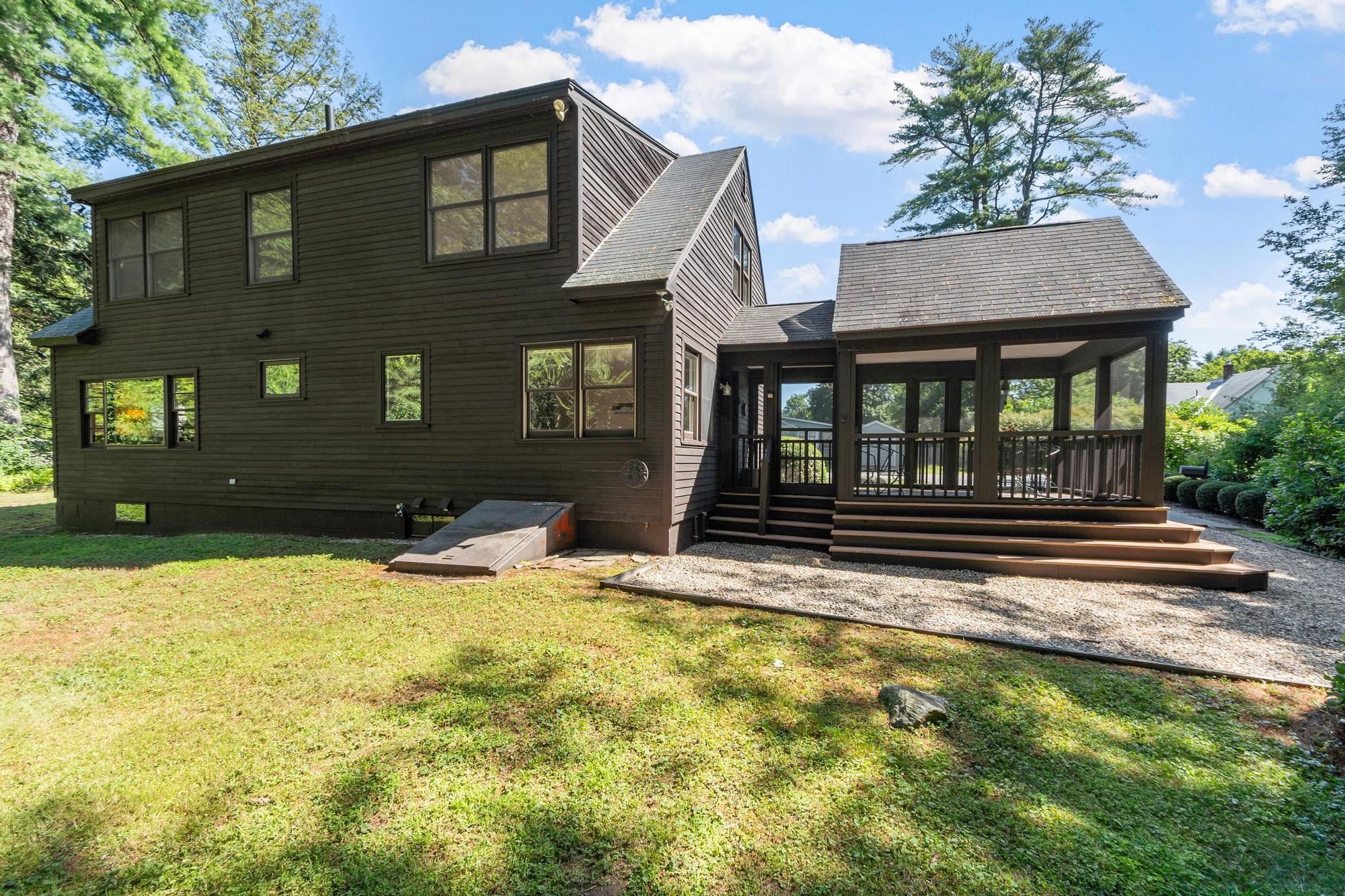 15 Riverview St, Keene, NH 03431