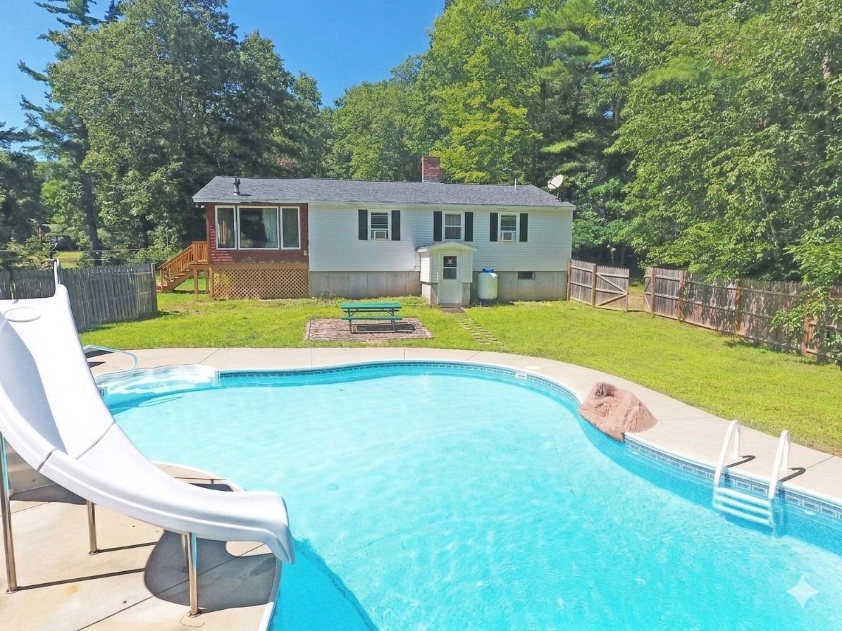 2 Welcome Ave, Boscawen, NH 03303