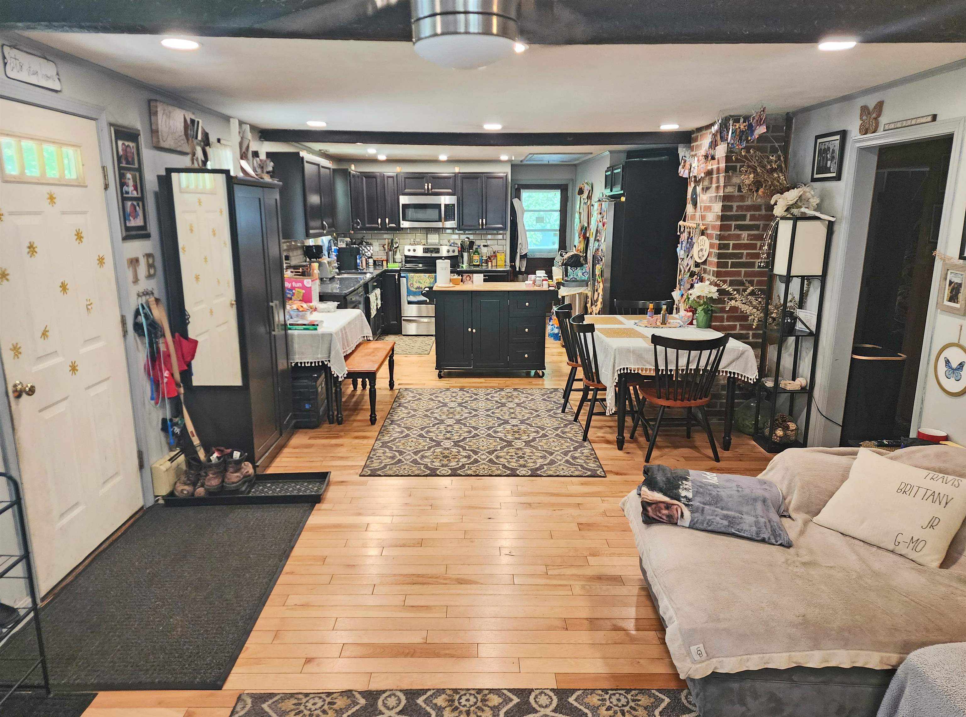 2 Welcome Ave, Boscawen, NH 03303