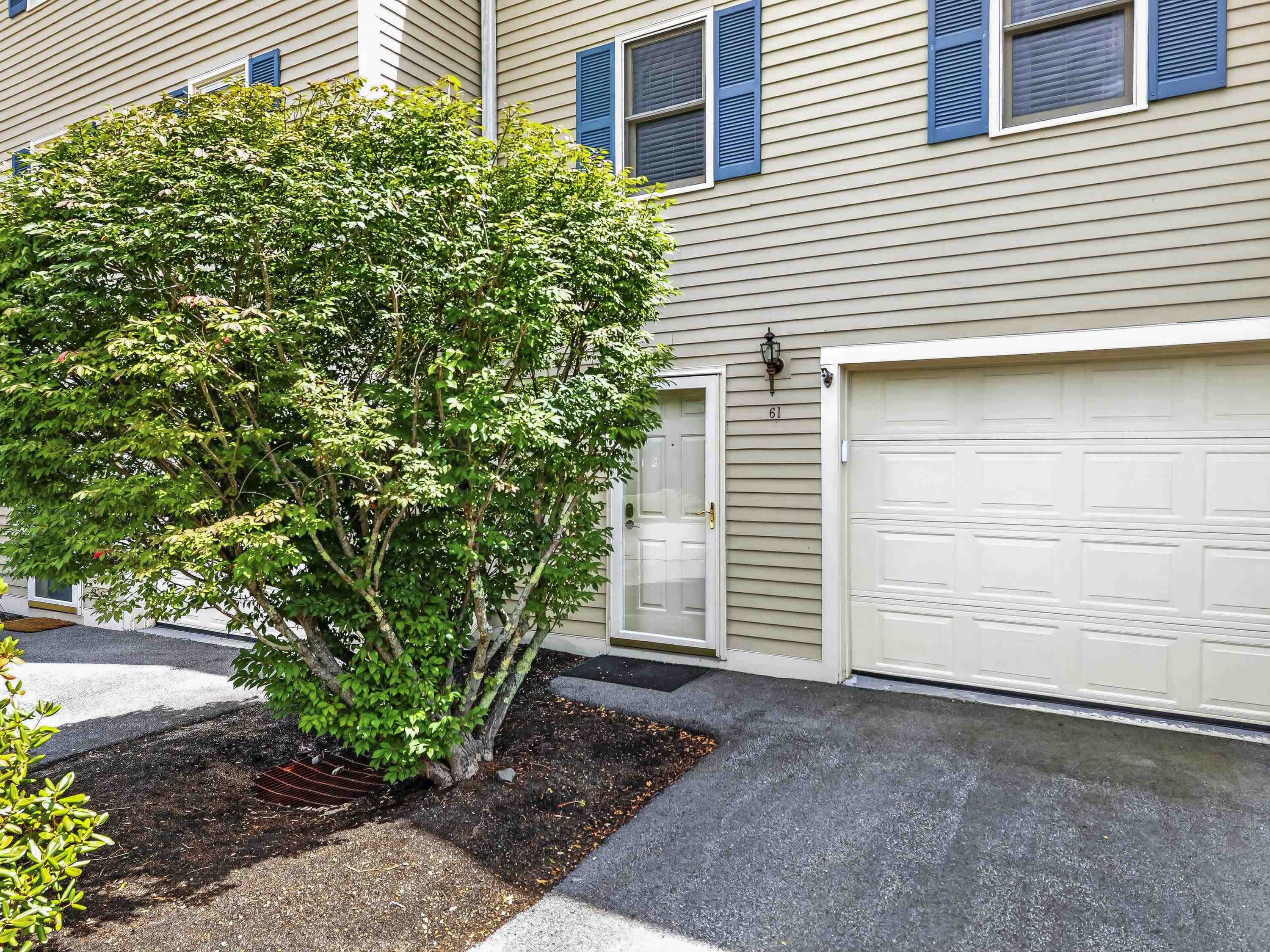 61 Fords Landing Dr, Dover, NH 03820
