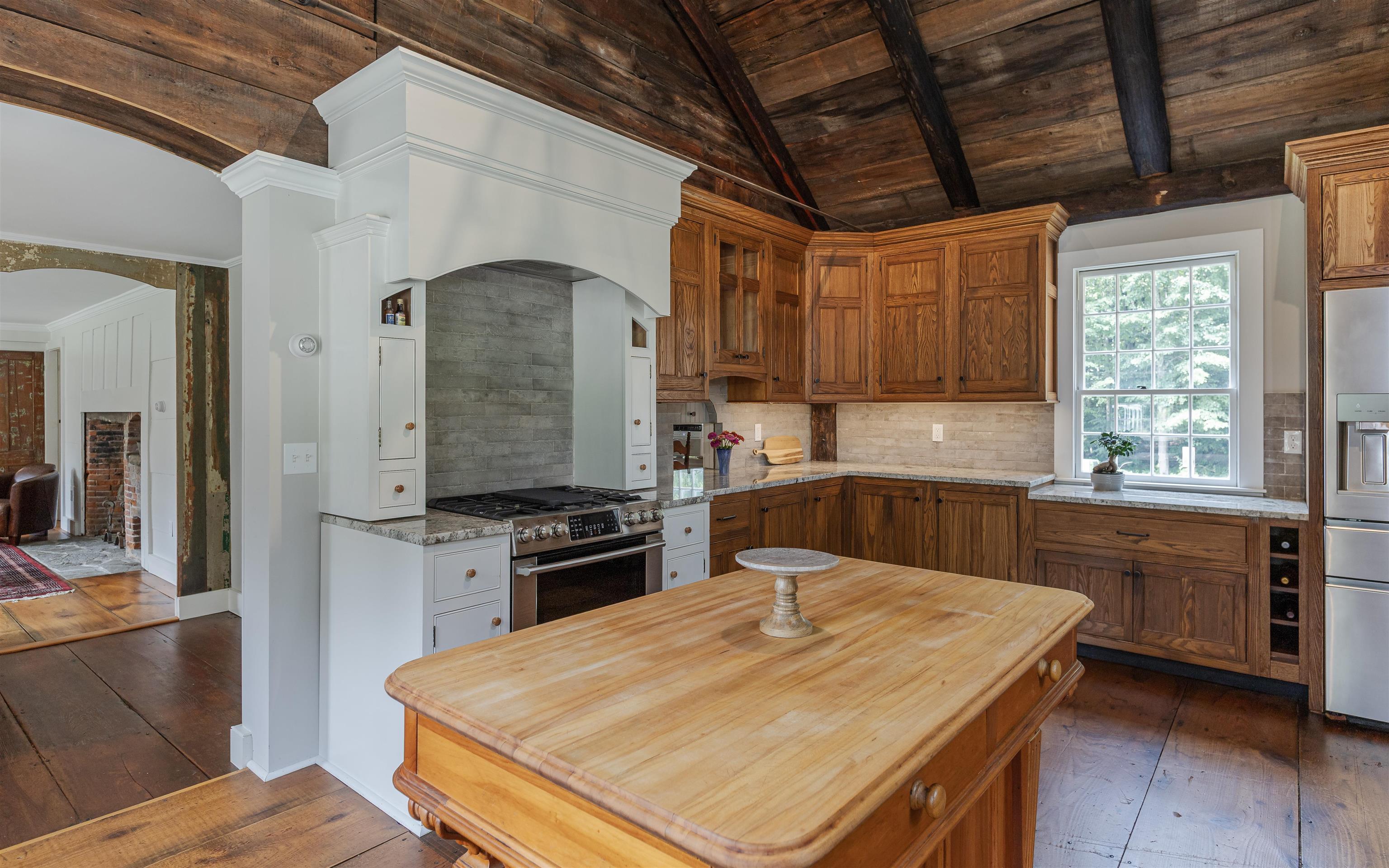 3 Apple Hill, Chesterfield, NH 03443
