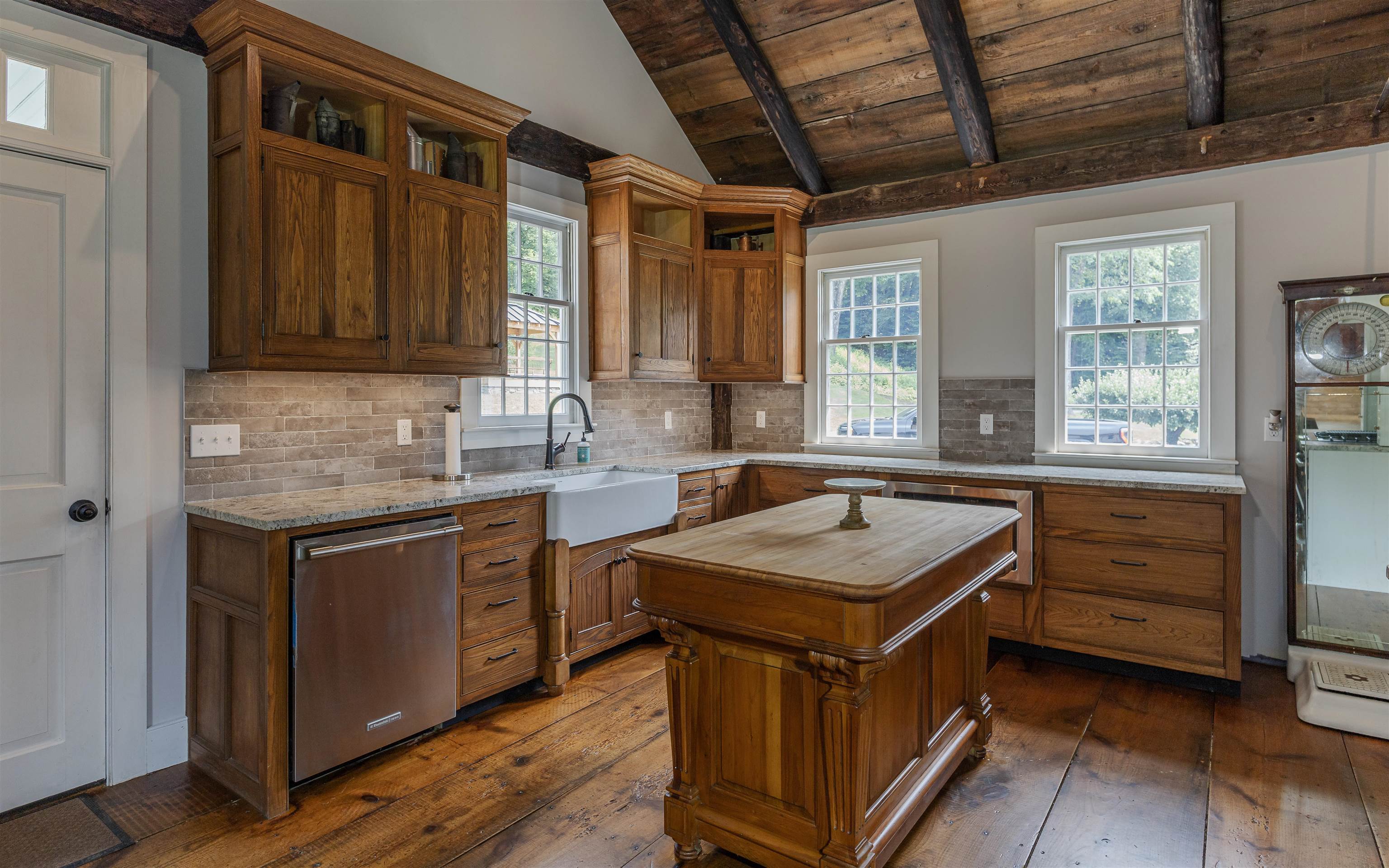 3 Apple Hill, Chesterfield, NH 03443