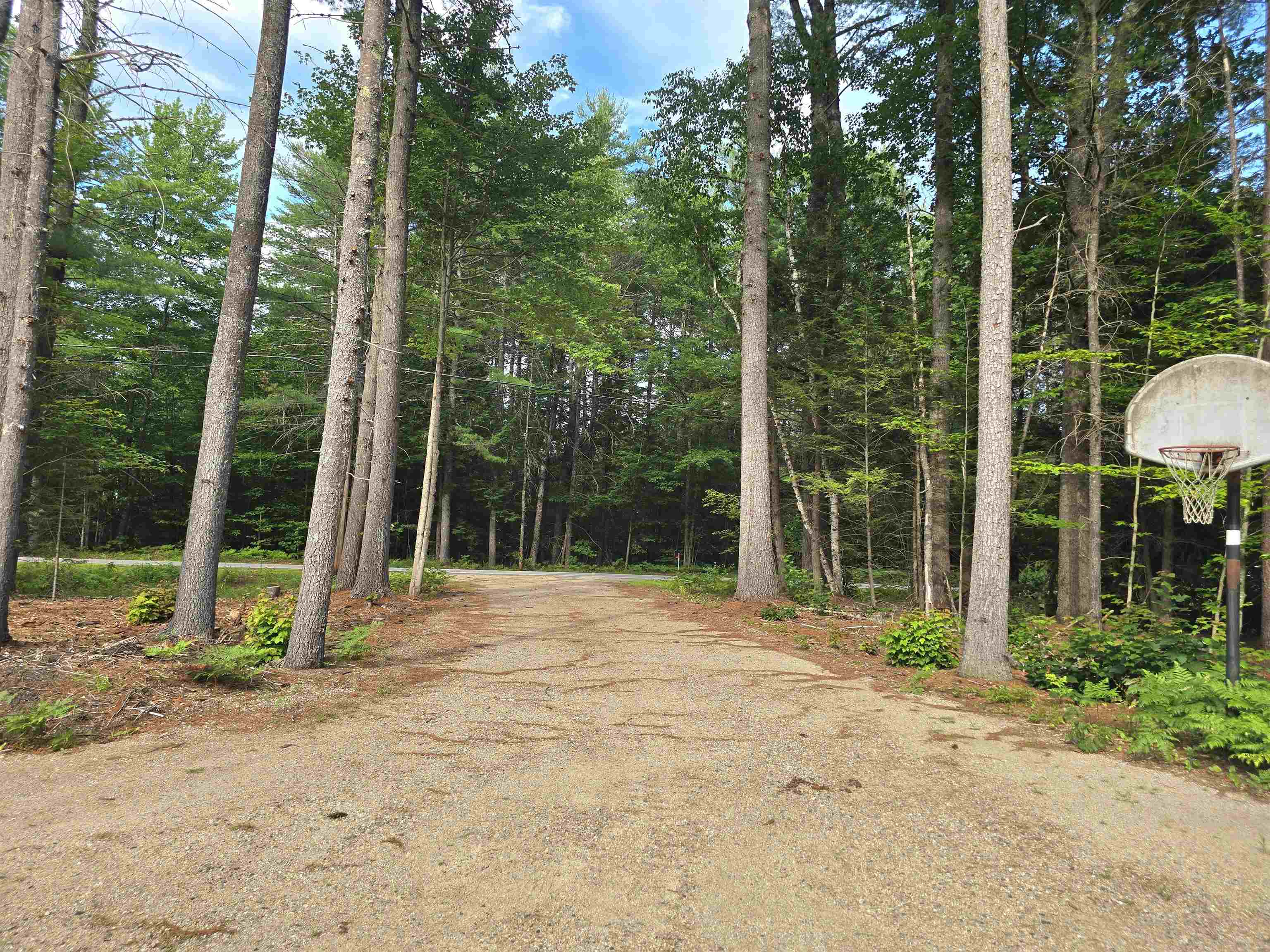 110 Green Hill Rd, Conway, NH 03813