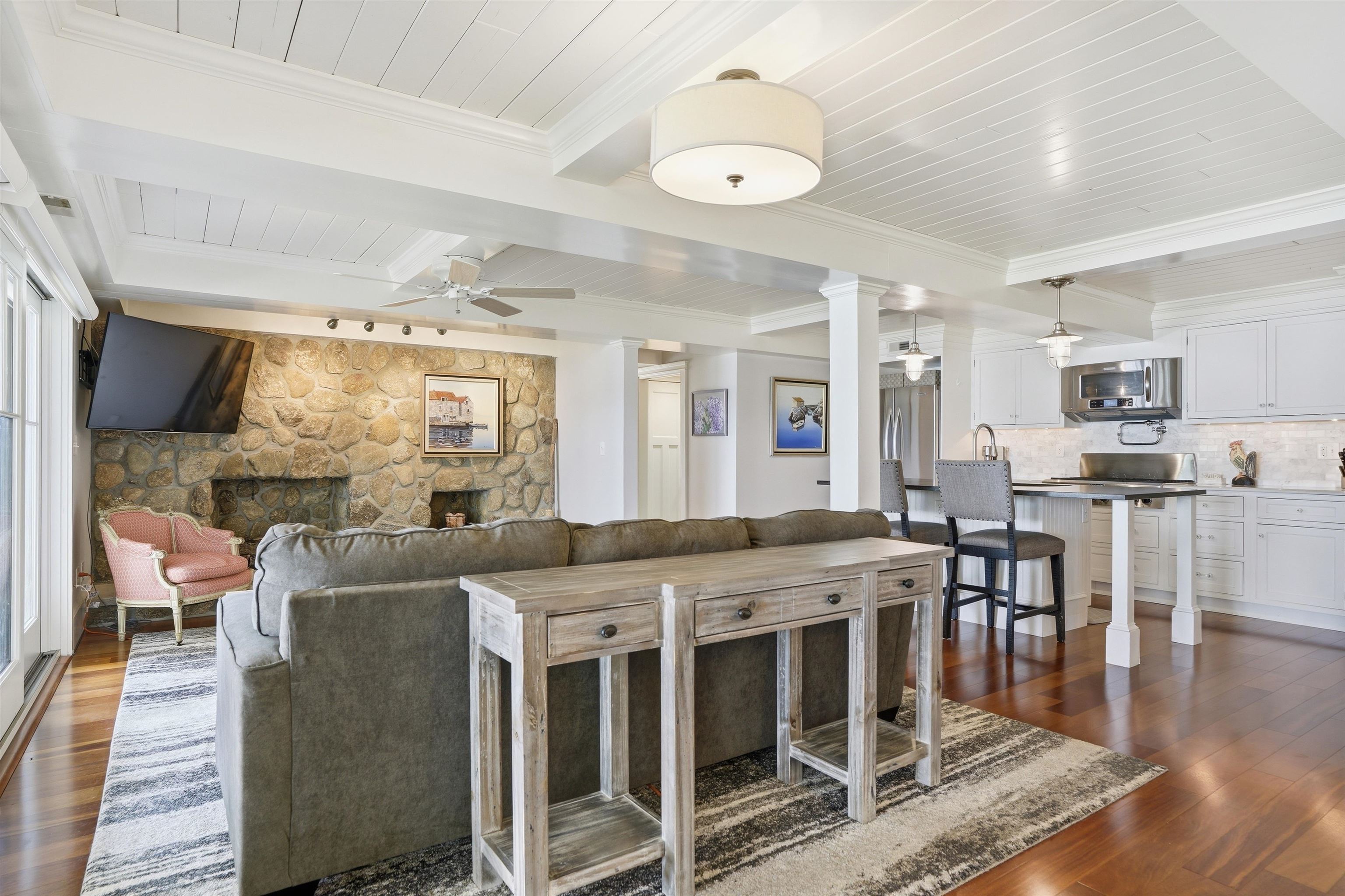 22 Woodvue Rd, Windham, NH 03087