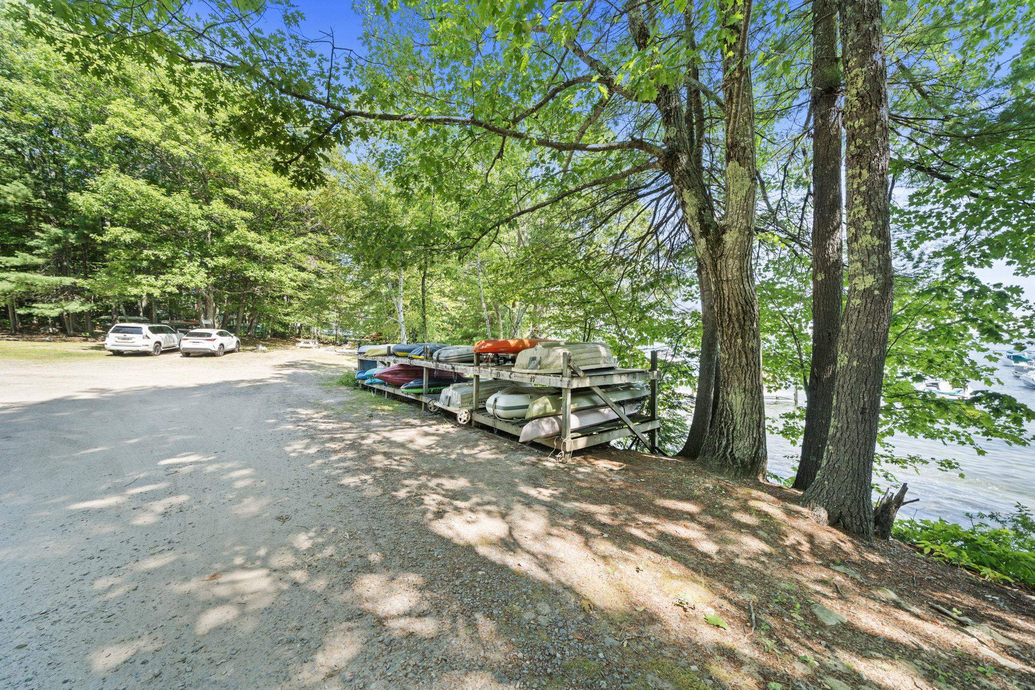 37 Crestview Dr, Gilford, NH 03249