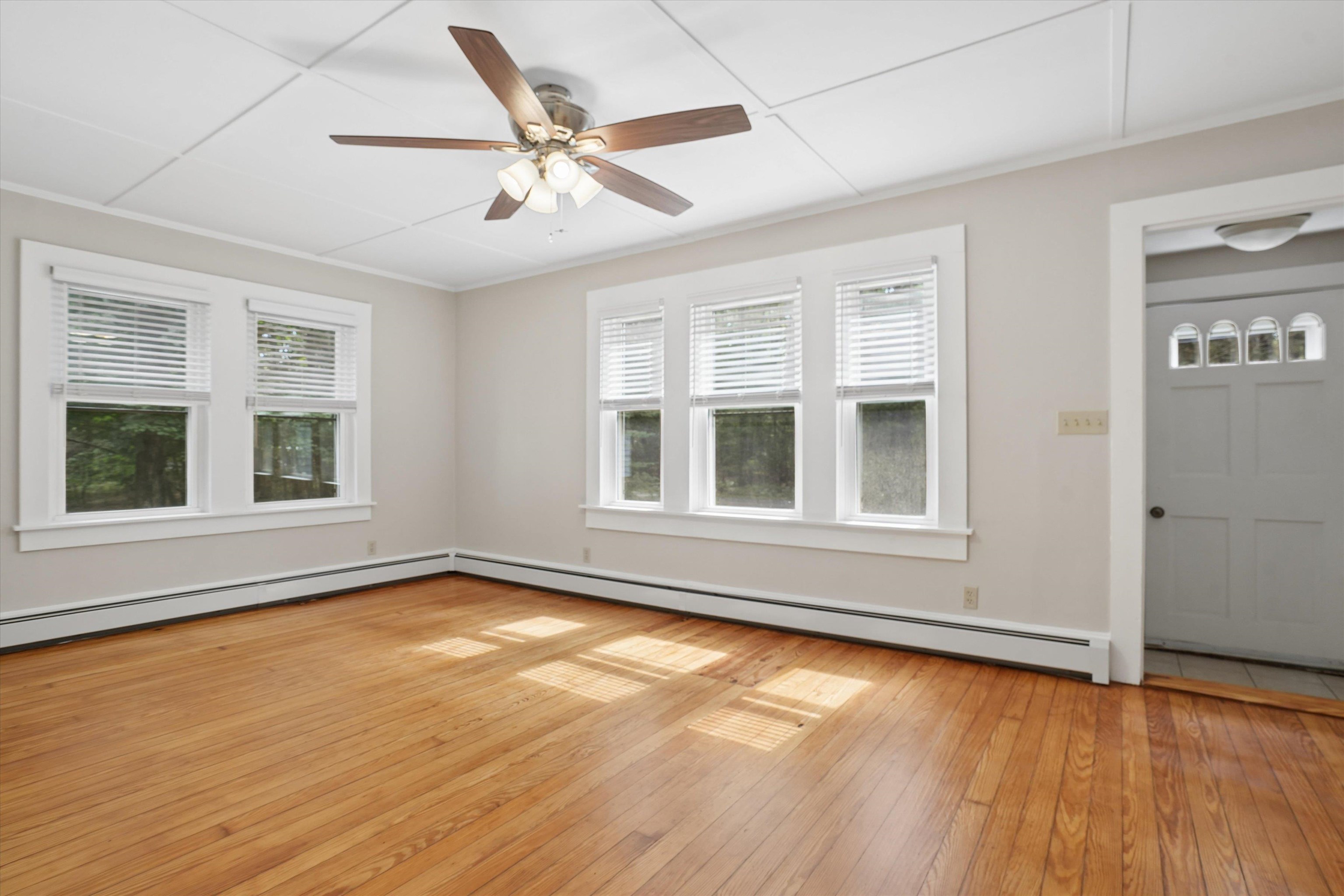 94 Old Amherst Rd, Mont Vernon, NH 03057