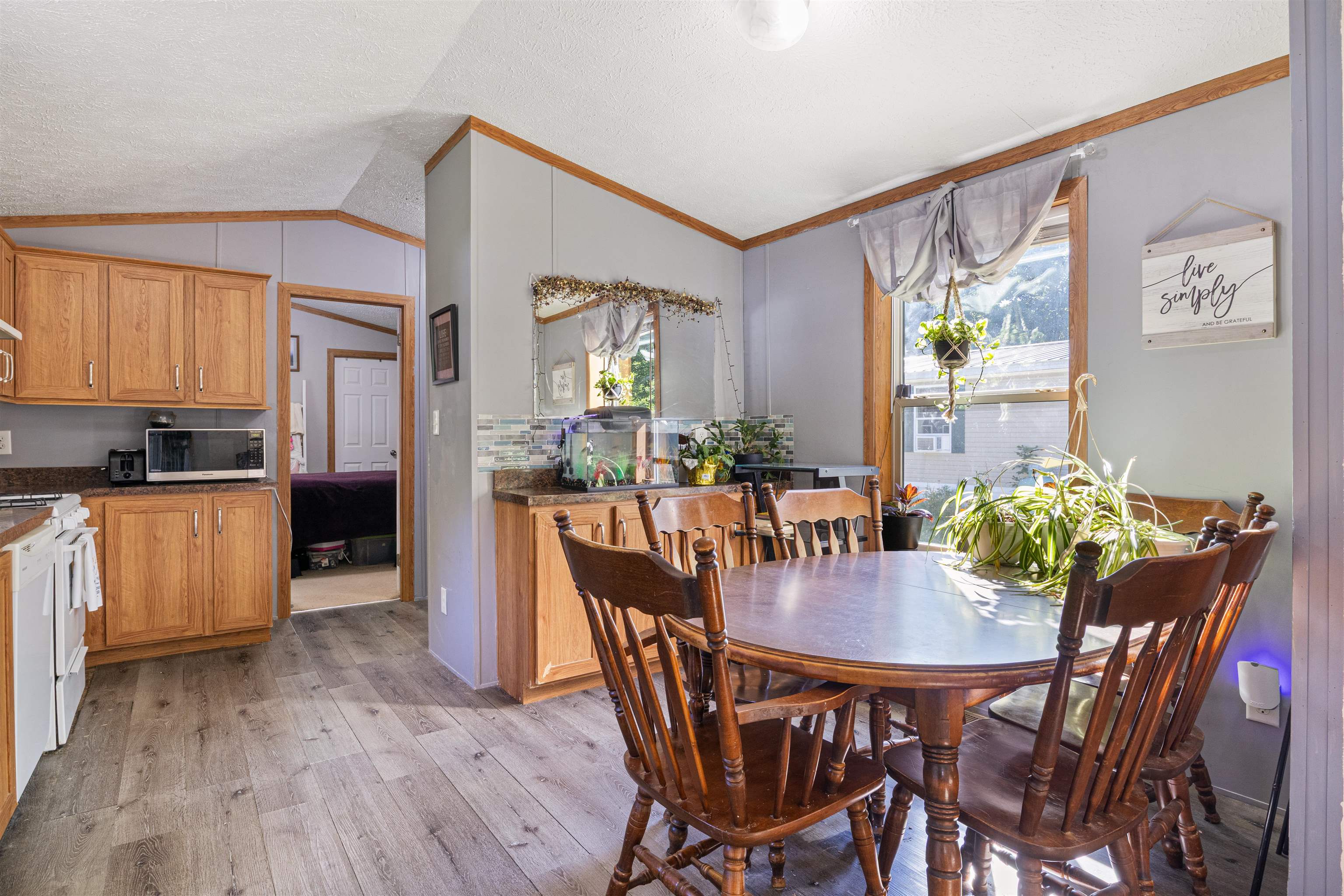 109 Pumpkin Hollow Rd, Barrington, NH 03825