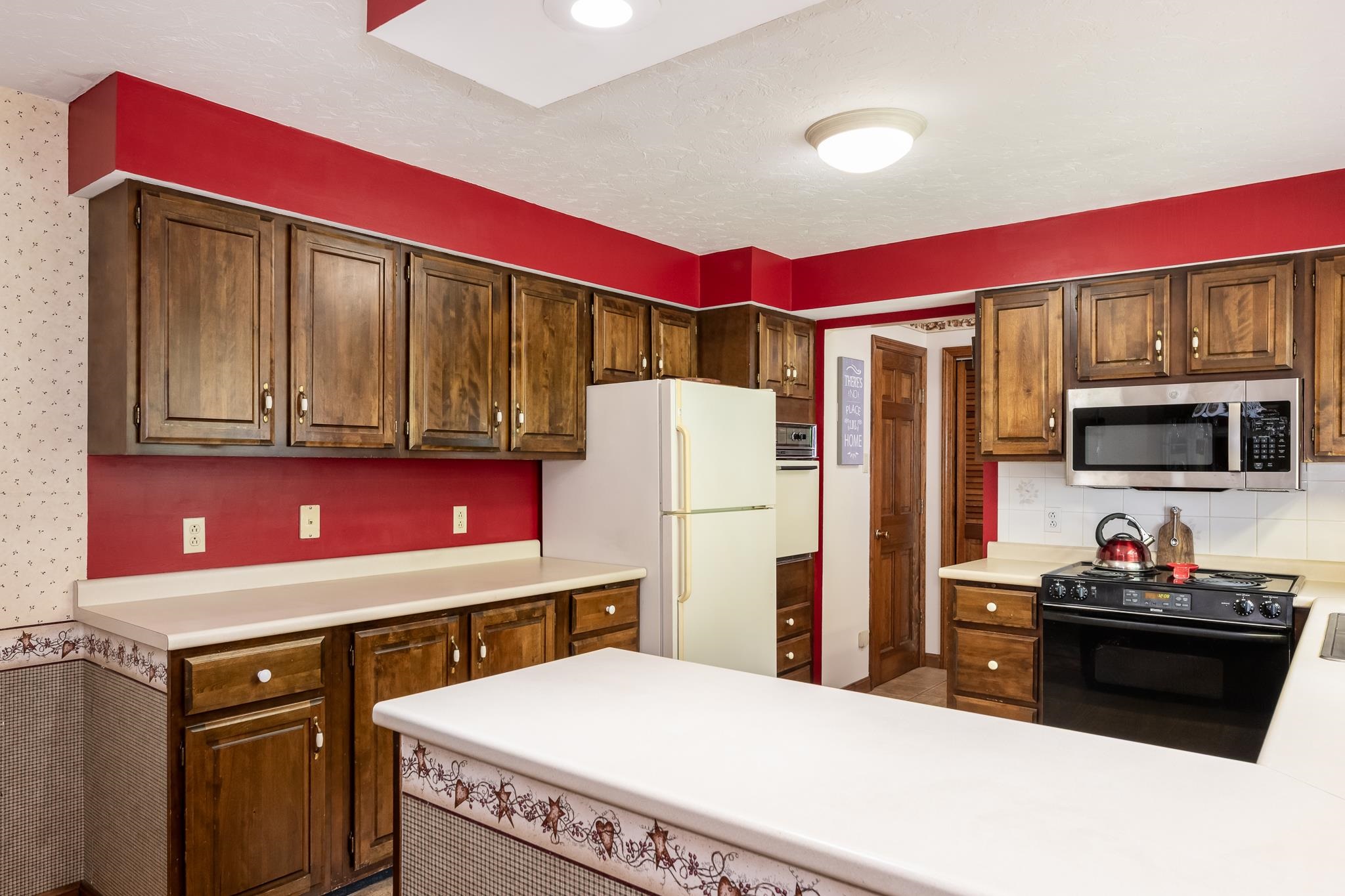 4 Fairway Heights Rd, Center Harbor, NH 03226