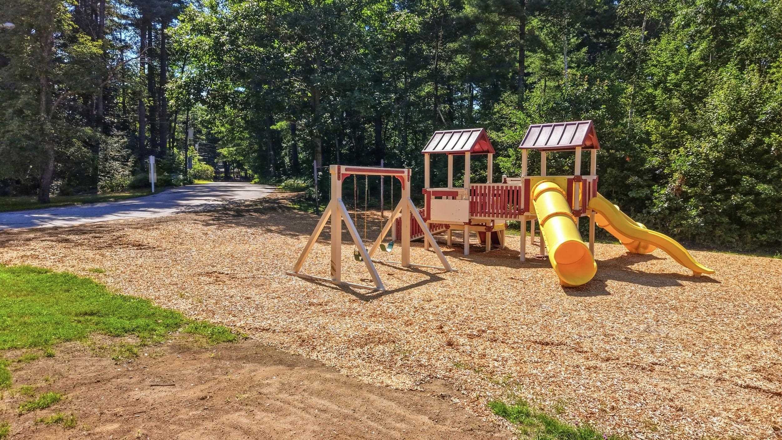 6 Marilyn Dr, Allenstown, NH 03275