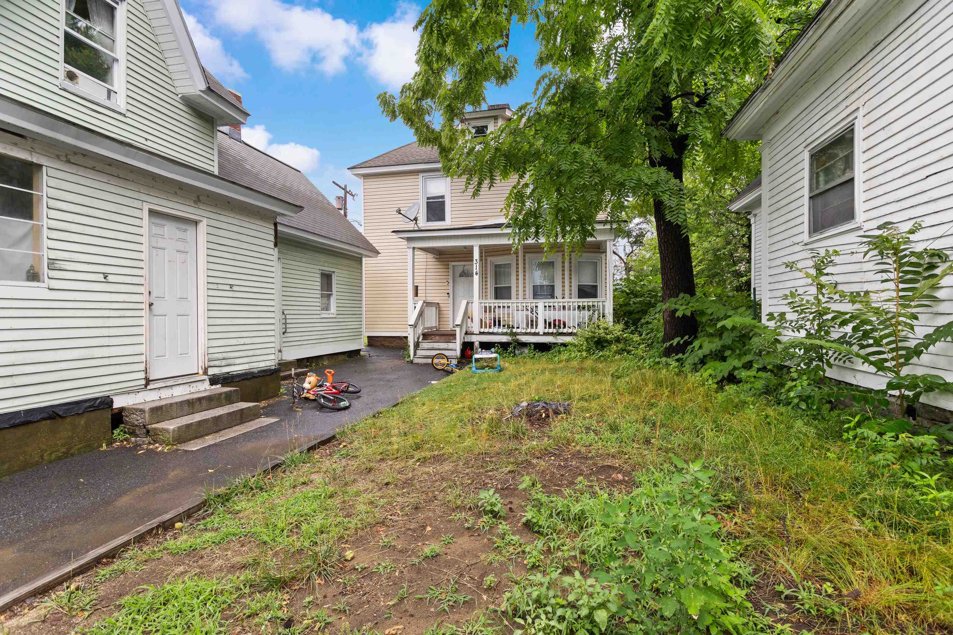 314 Merrimack St, Manchester, NH 03103