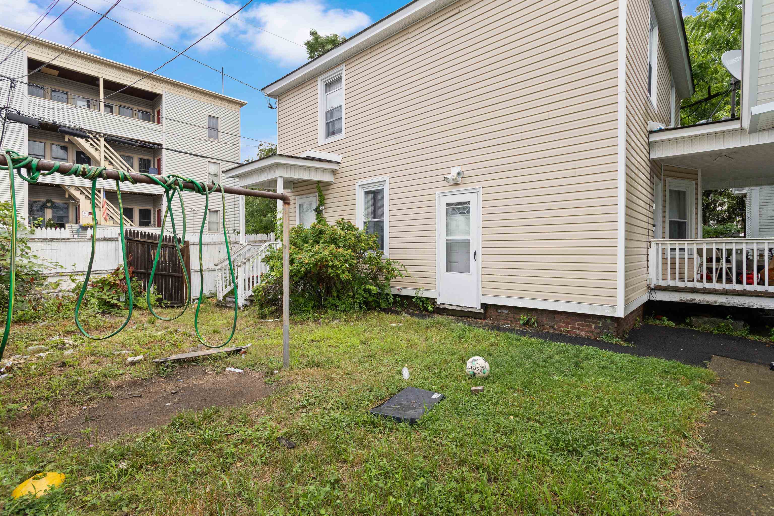 314 Merrimack St, Manchester, NH 03103