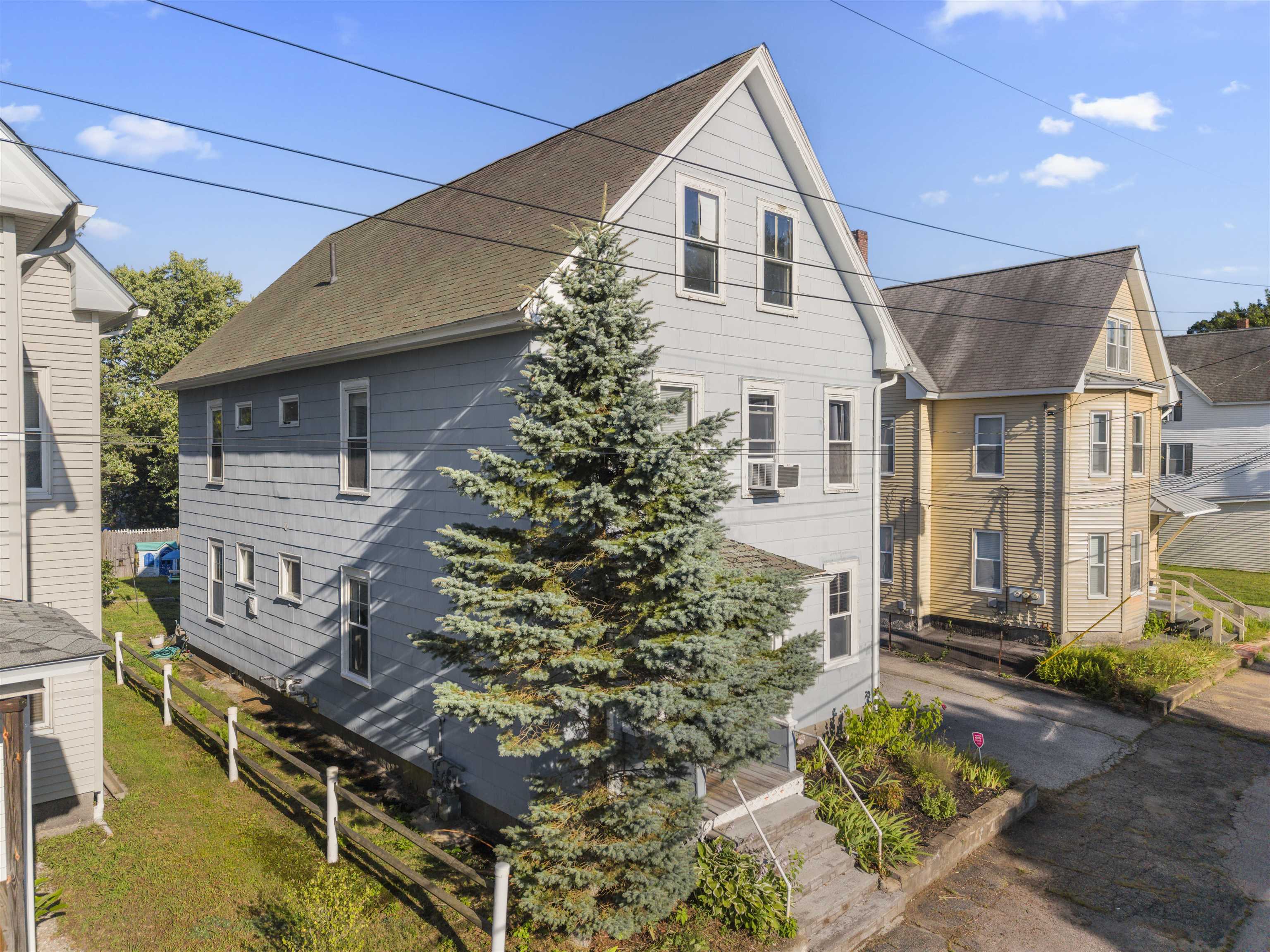 175 Thornton St, Manchester, NH 03102