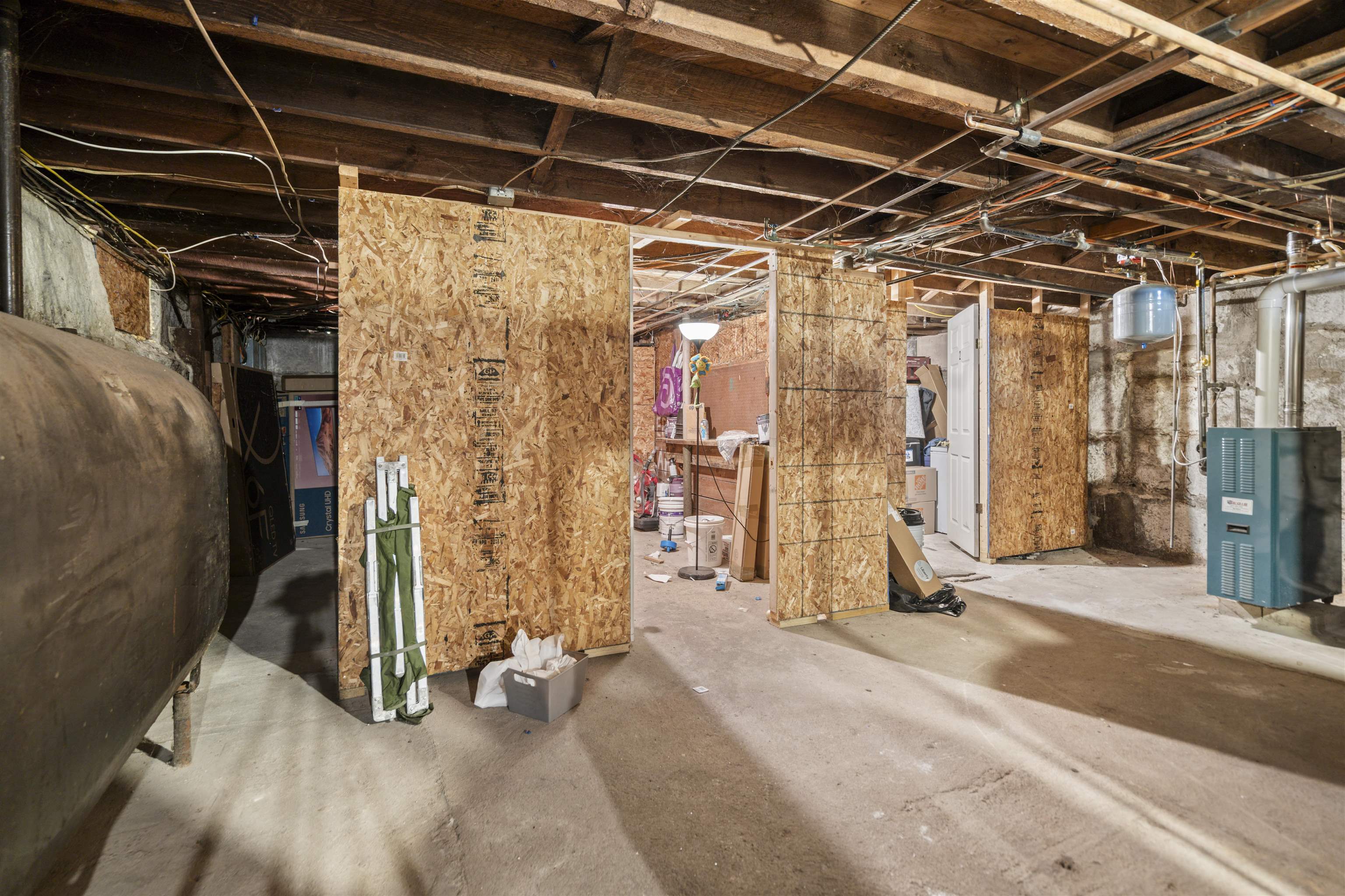 Separate Basement Storage 25938553