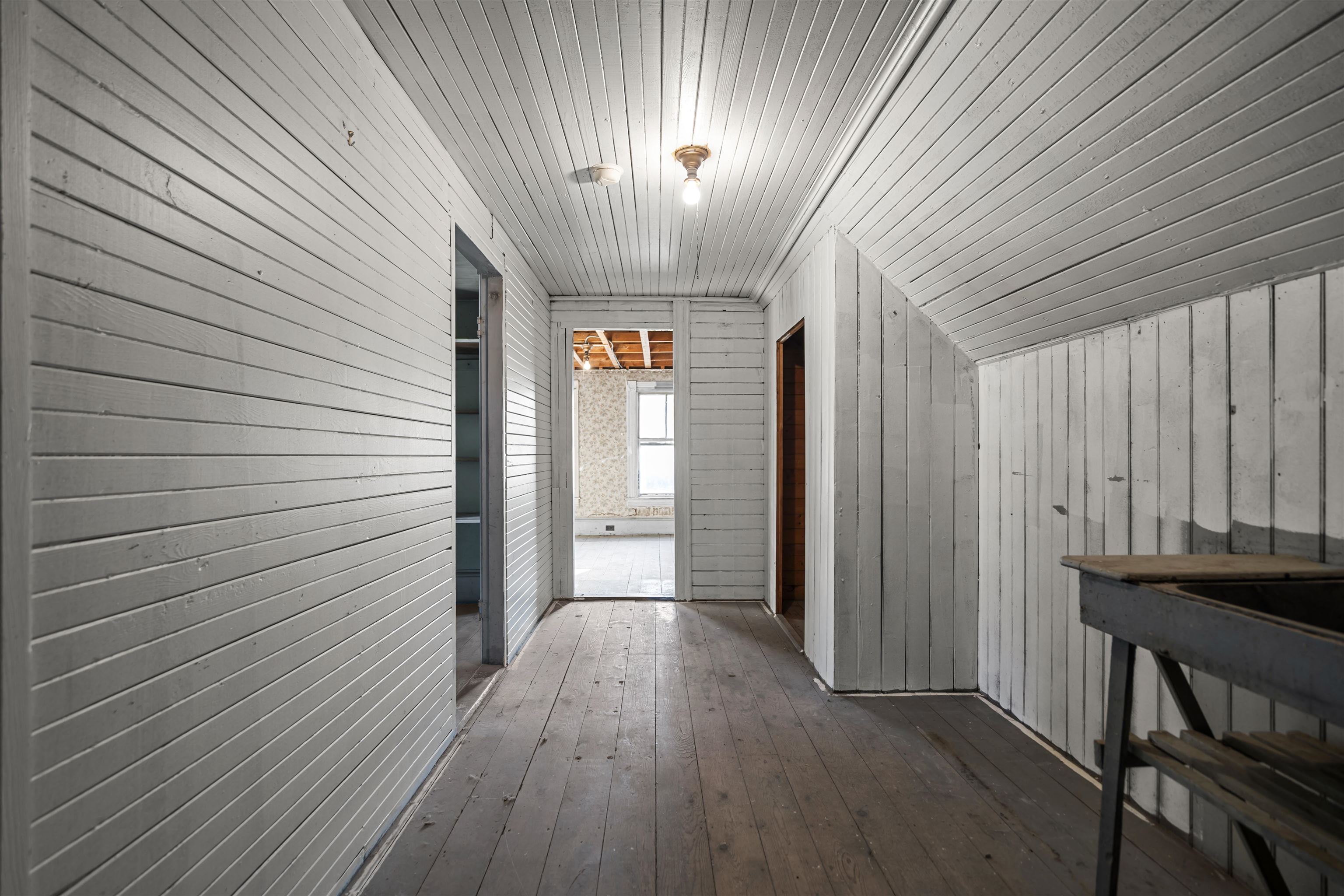 Additionnal Attic Space 25938543