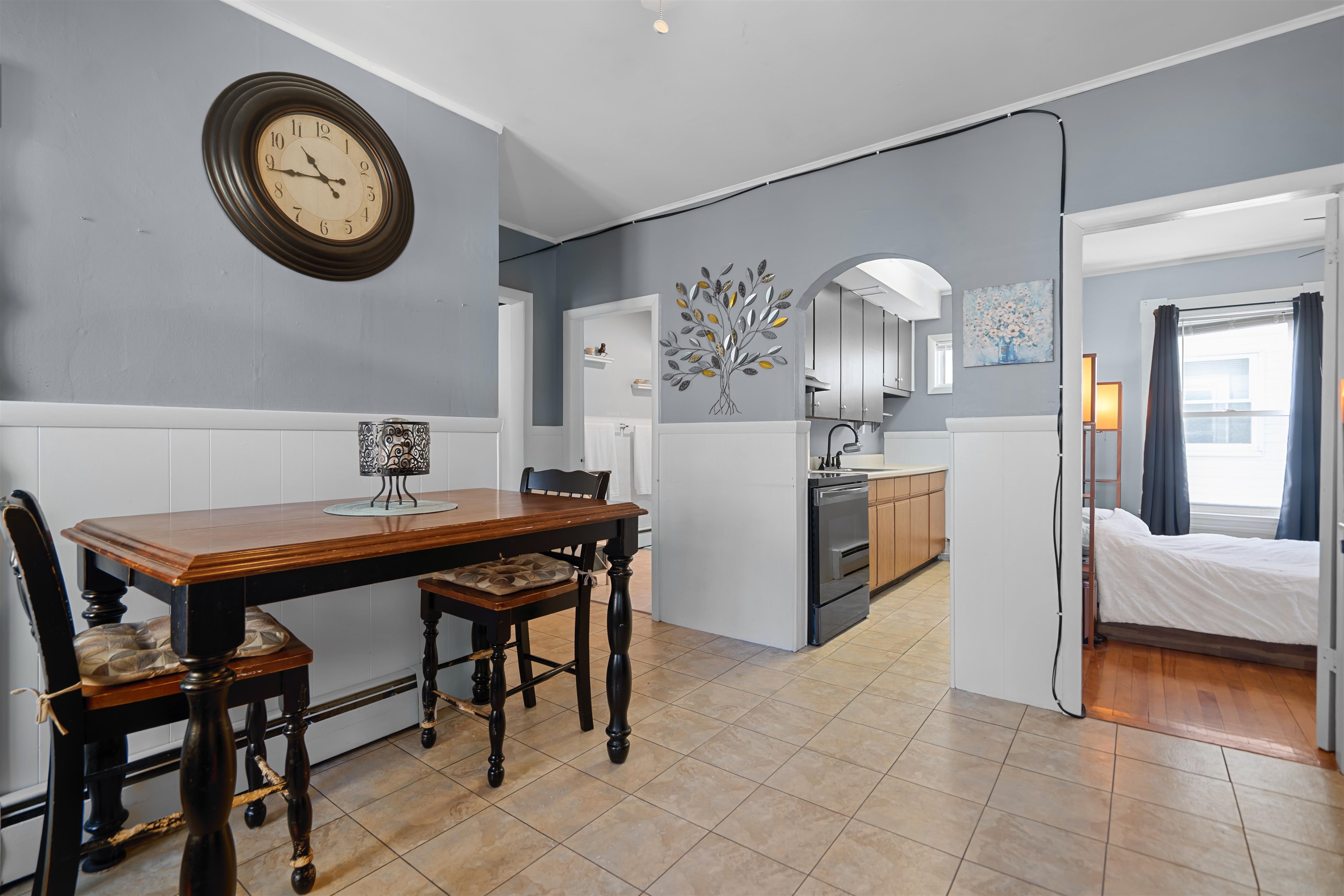 2nd Floor Unit 25938471