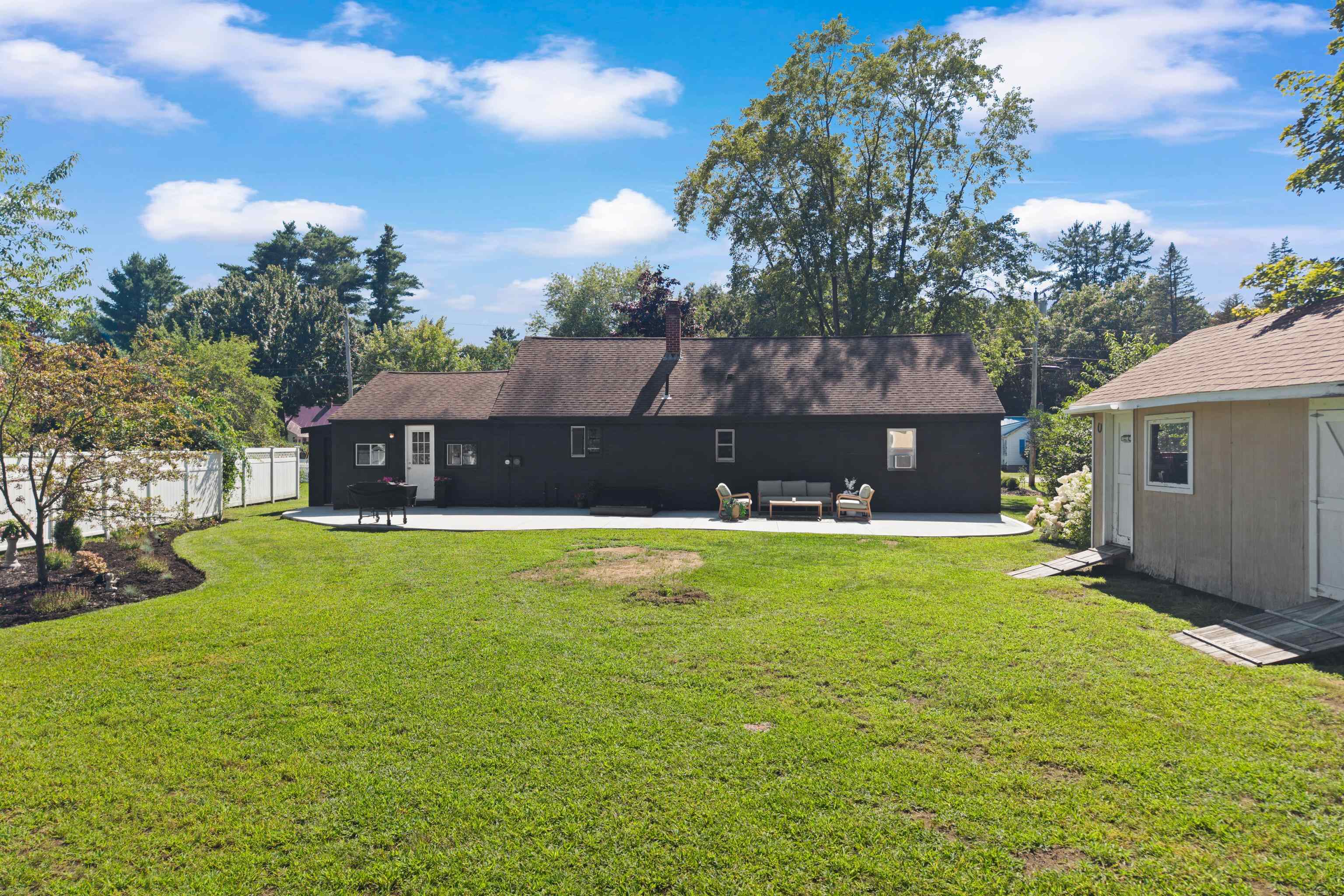 17 Allard St, Concord, NH 03301