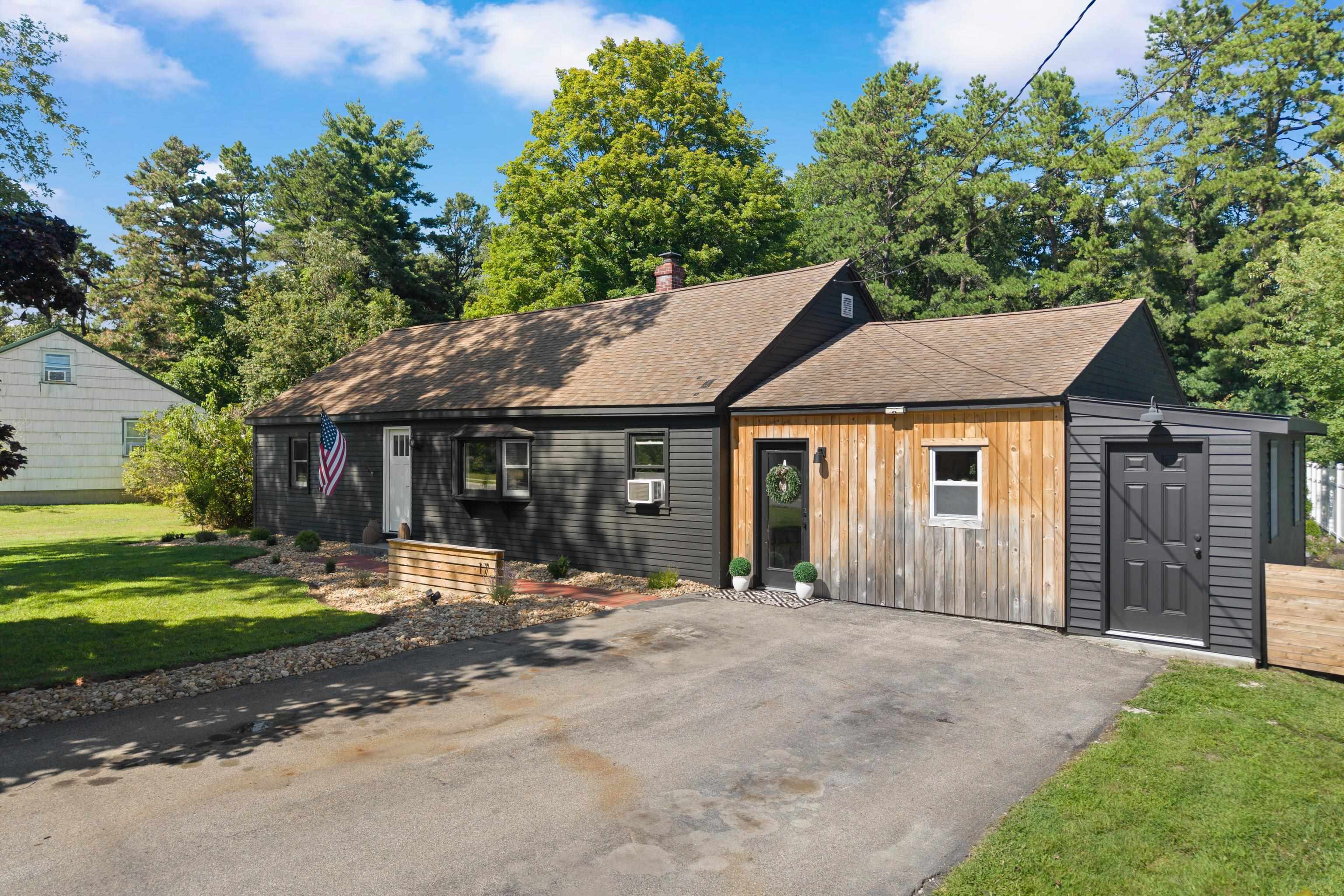 17 Allard St, Concord, NH 03301
