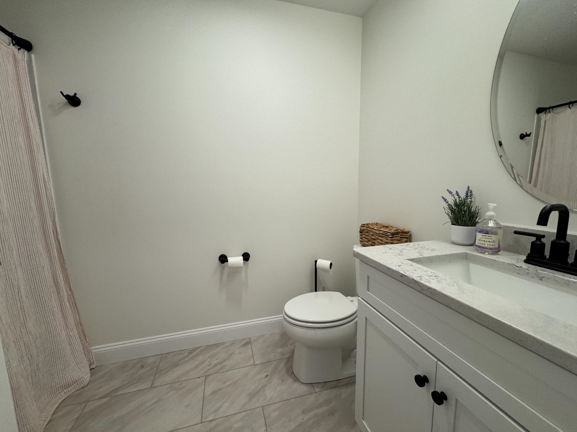 1B Dearborn Cir, Goffstown, NH 03045