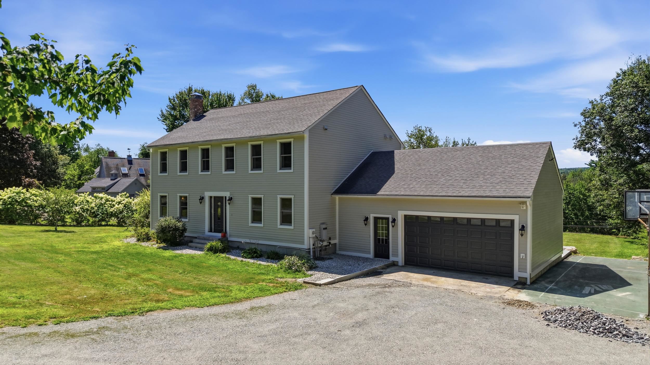 6 Quentin Dr, Brookline, NH 03033