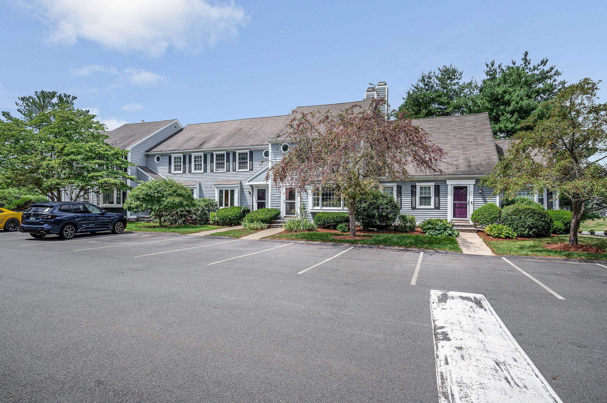 5 Meadowview Cir, Nashua, NH 03062