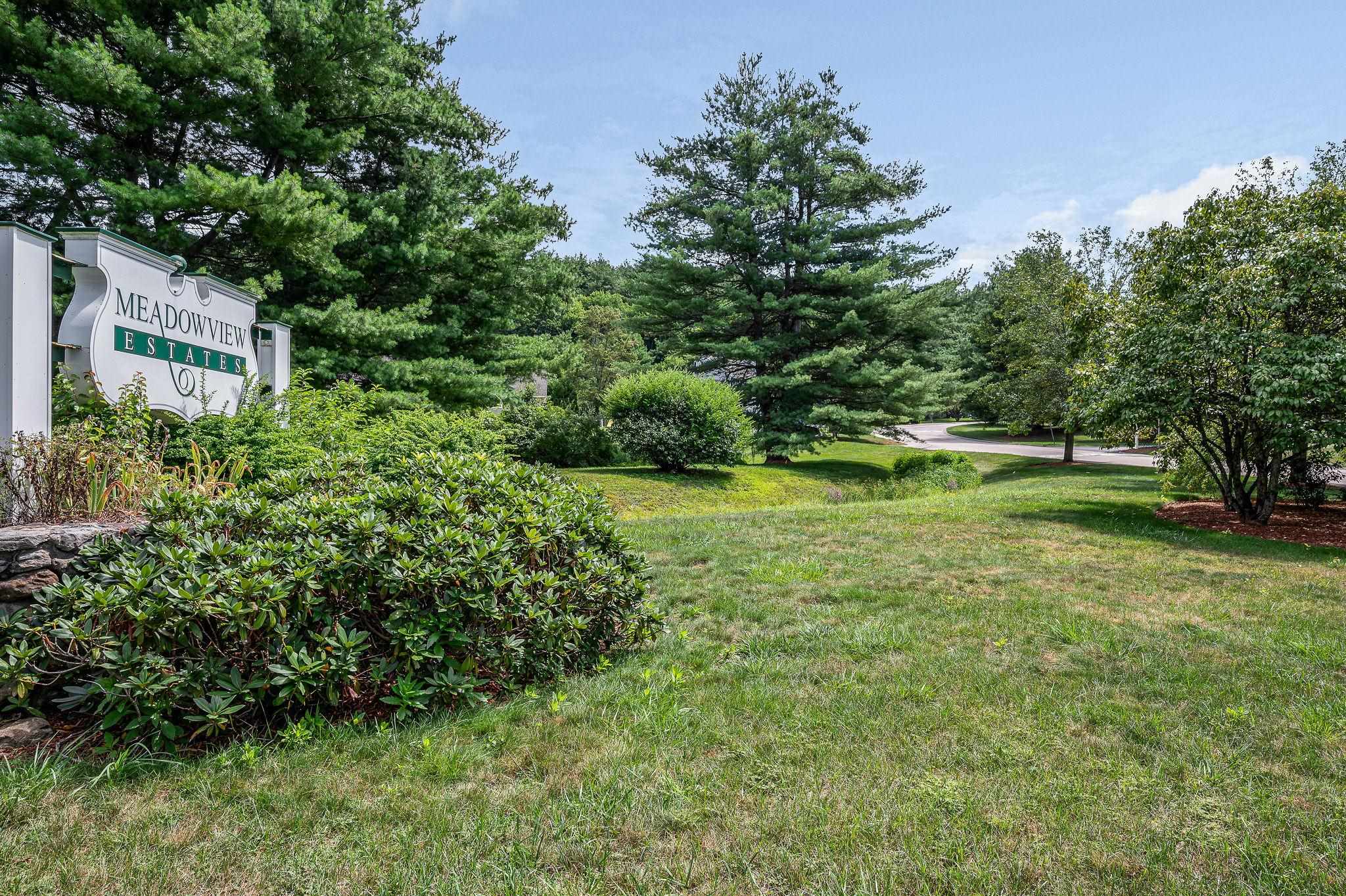 5 Meadowview Cir, Nashua, NH 03062