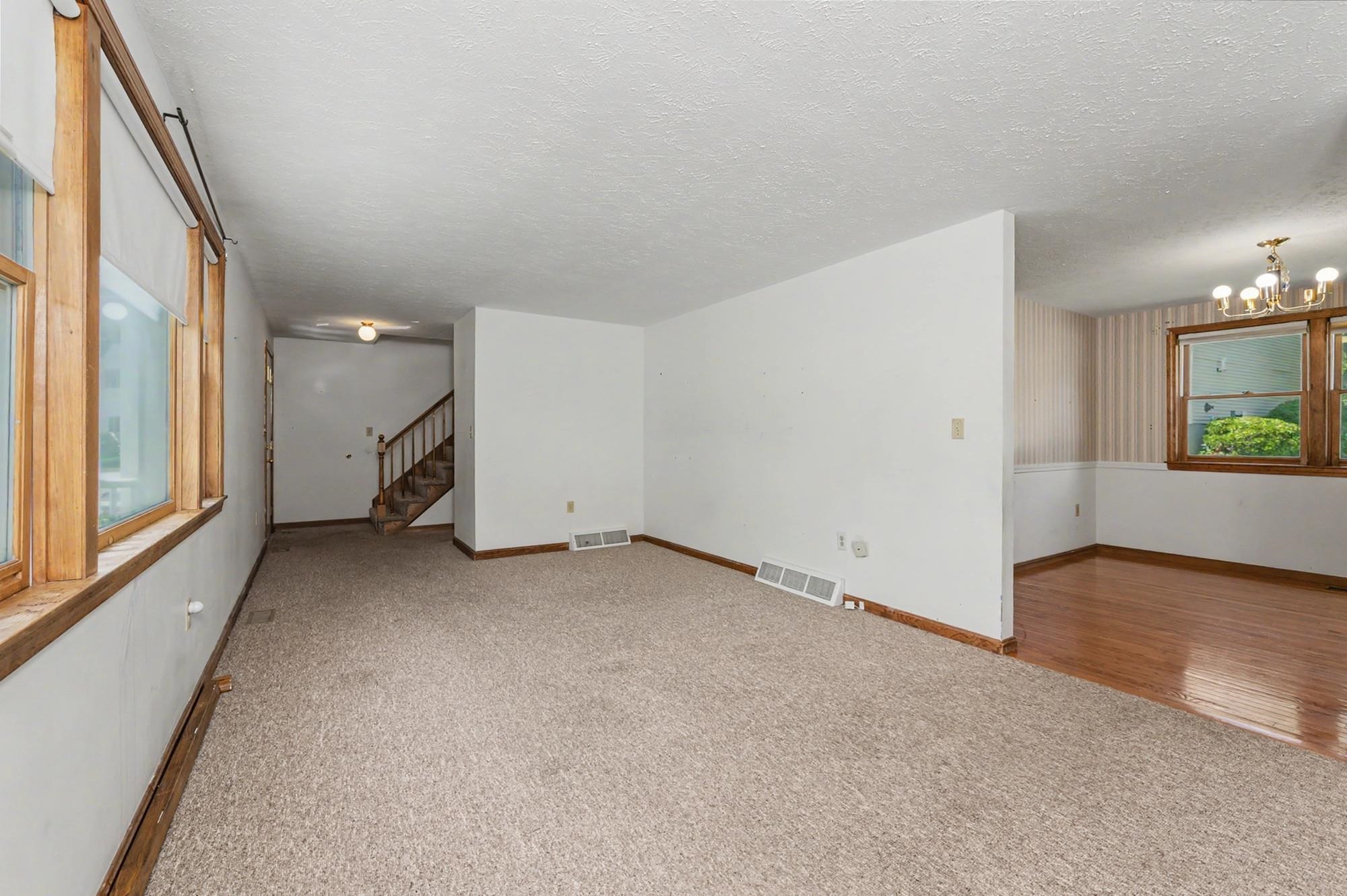 3 Jasmine Dr #U-13, Nashua, NH 03063-3438