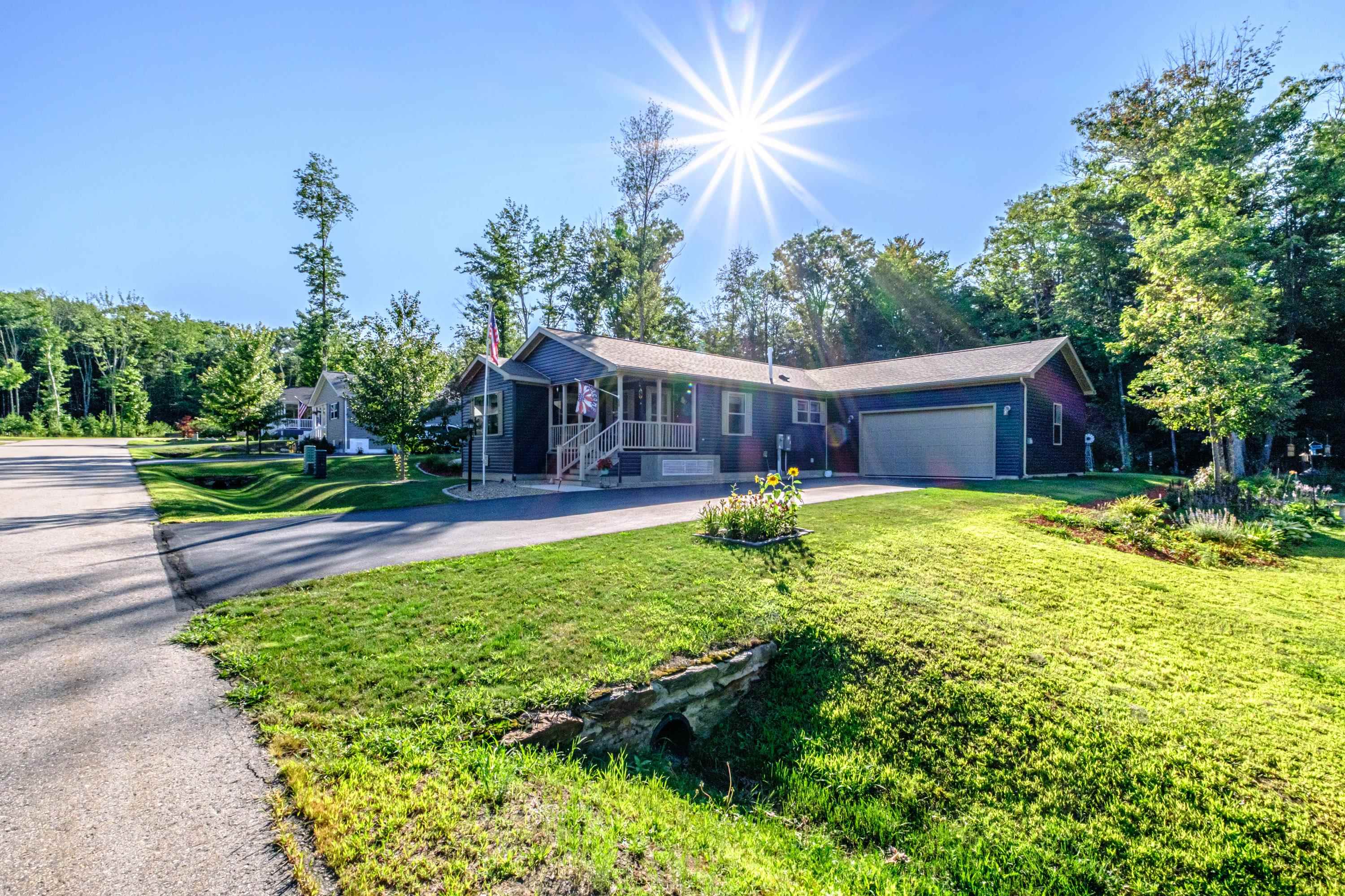 58 Big Bear Rd, Rochester, NH 03868