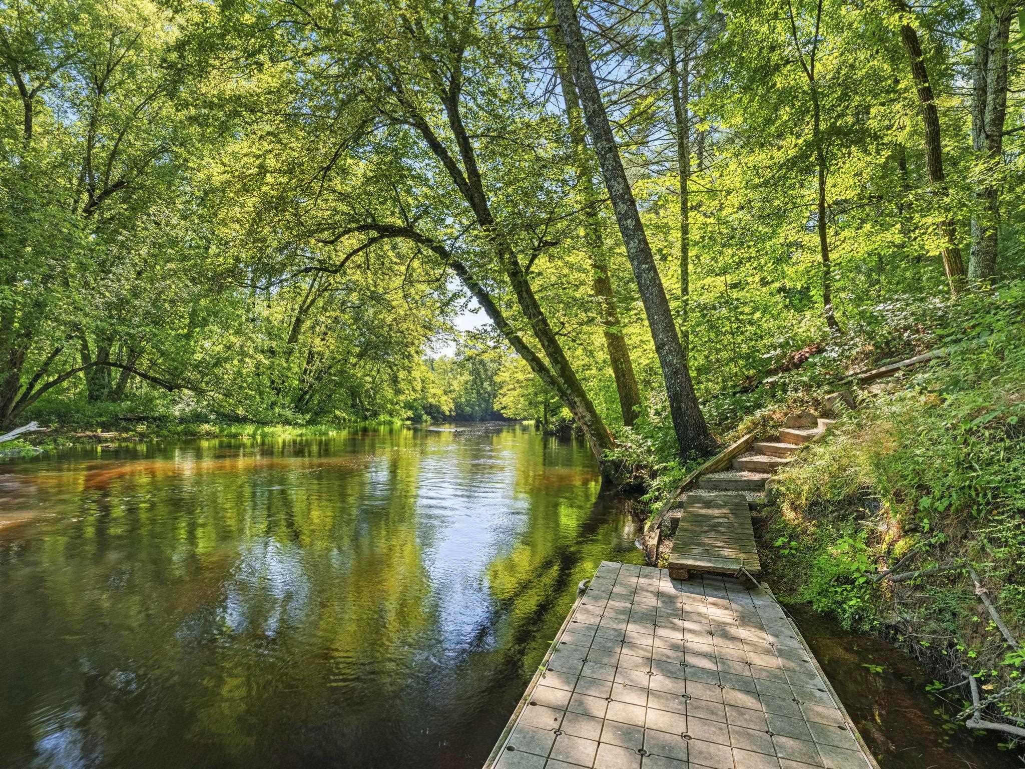 251 Wadleigh Falls Rd, Lee, NH 03861
